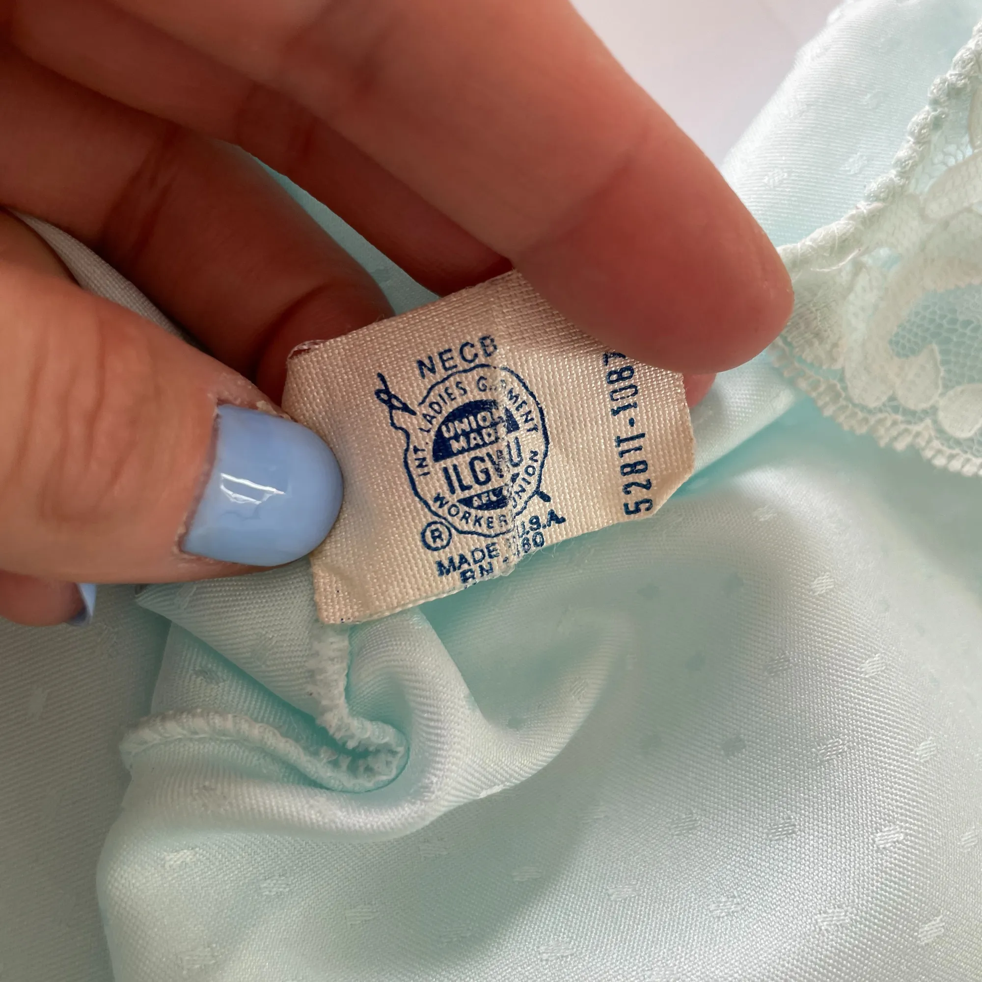 70s Honors Intimates Peignoir Robe