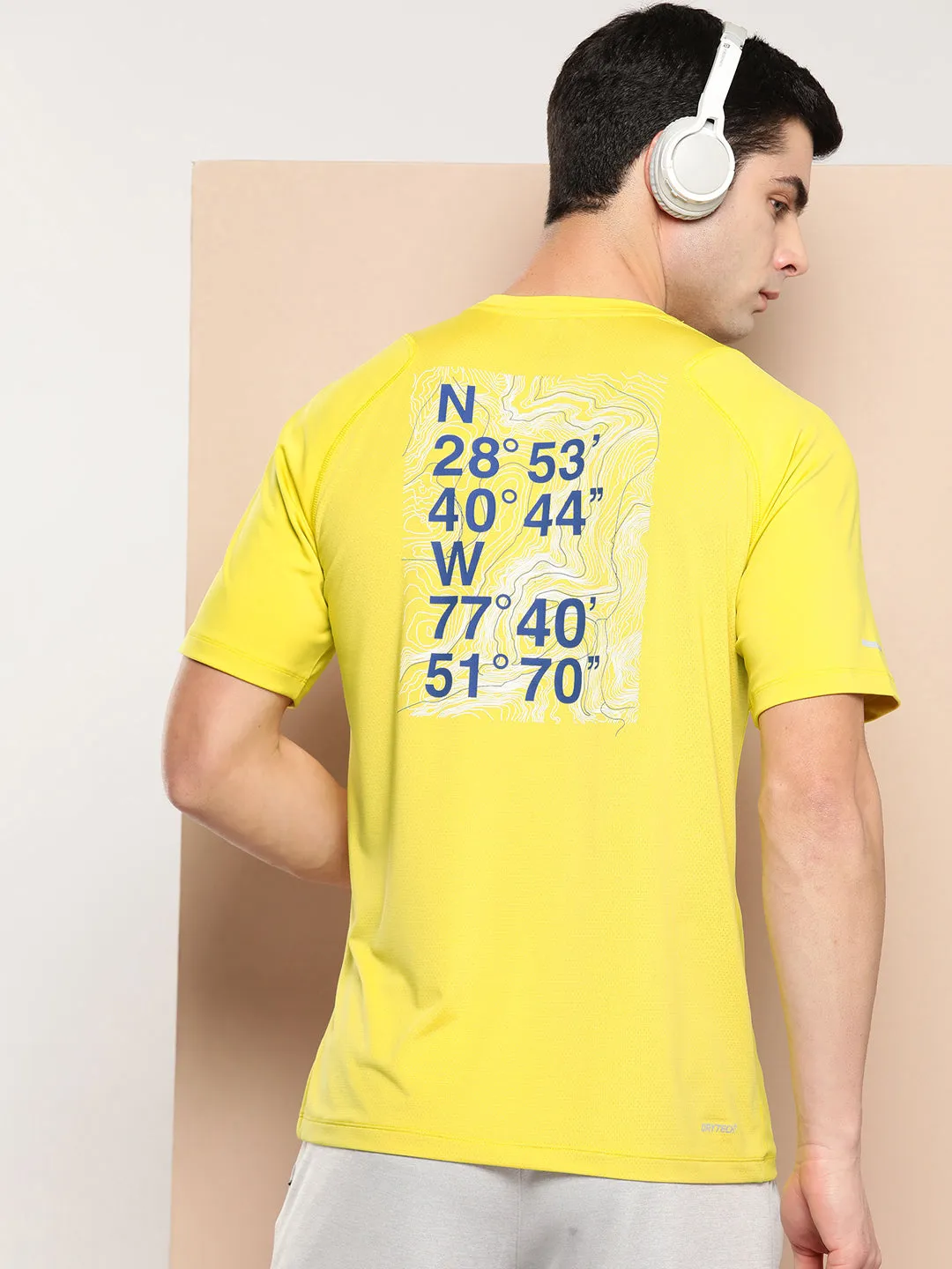 Alcis Men Typography Printed Dry Tech Slim Fit T-shirt