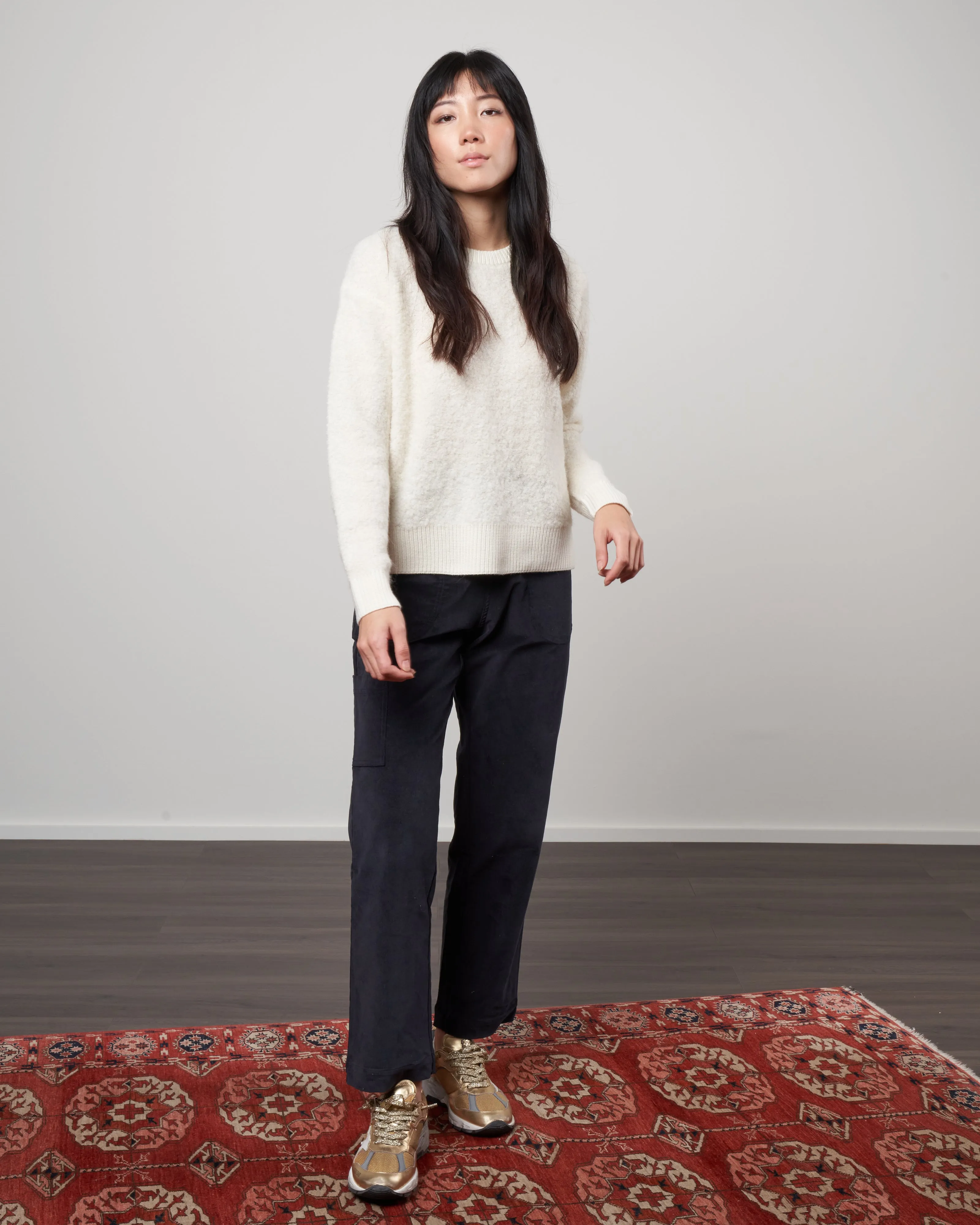 alpaca simple crew neck sweater - white