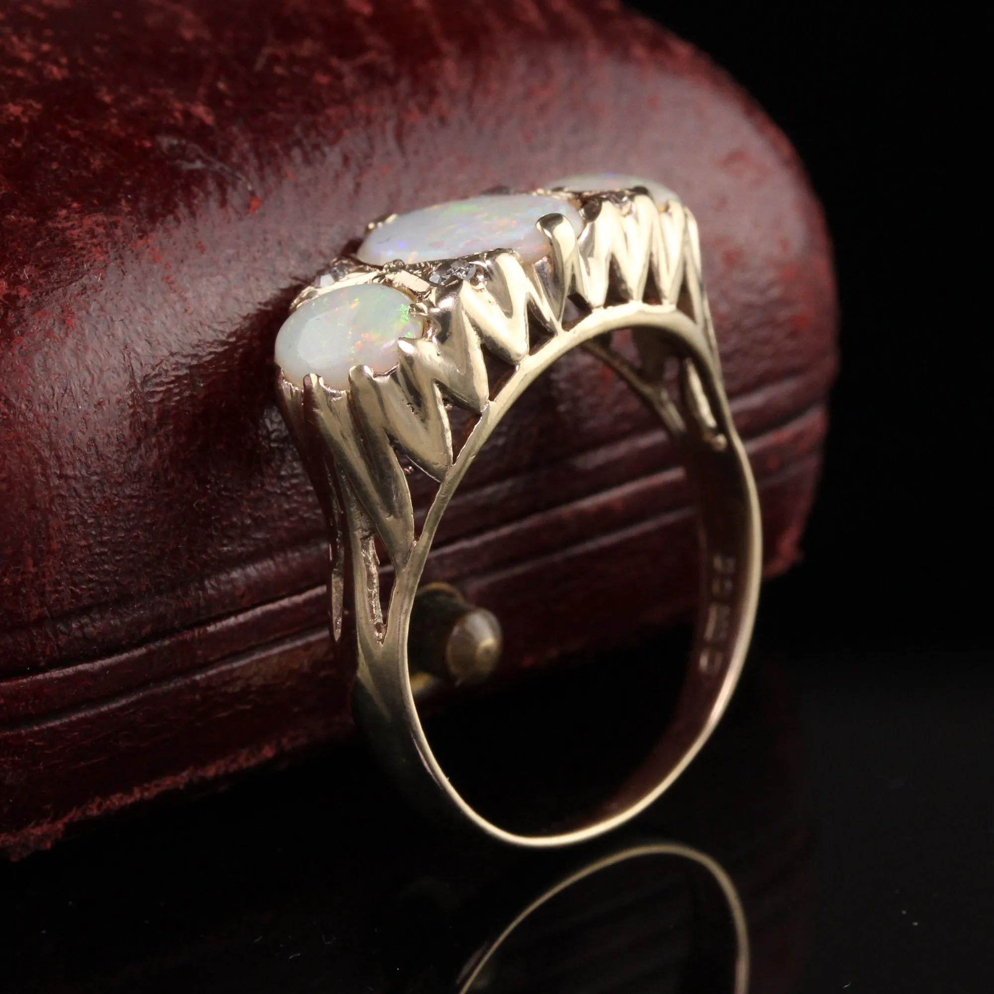 Antique Victorian English 10K Yellow Gold Opal three Stone Ring