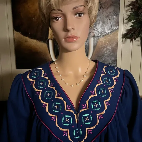 Appel • Vintage • 1X-Large • Blue • Pink Embroidery • Robe • New W/Tags