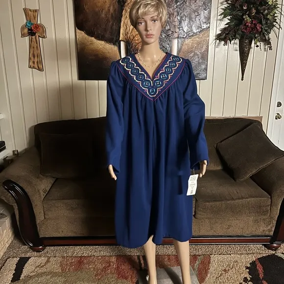 Appel • Vintage • 1X-Large • Blue • Pink Embroidery • Robe • New W/Tags