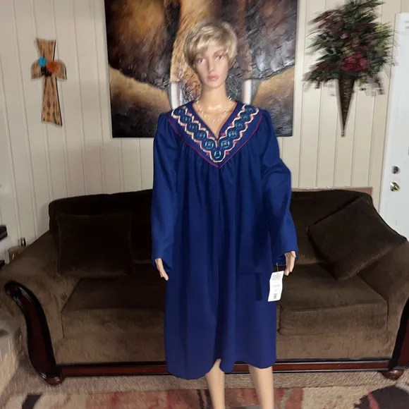 Appel • Vintage • 1X-Large • Blue • Pink Embroidery • Robe • New W/Tags