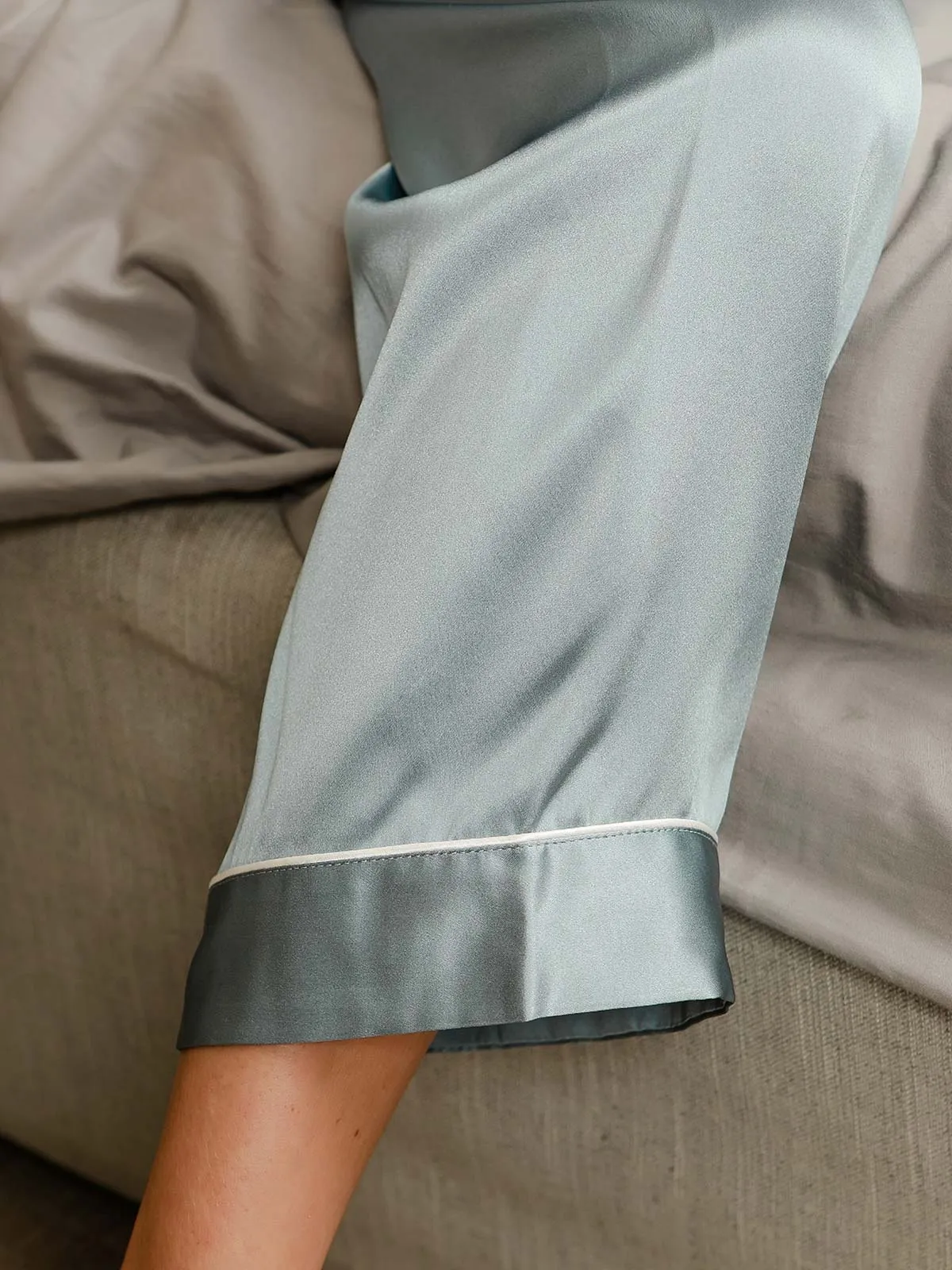 Audrina - Premium Mulberry Relaxation Woman's Pajama Set