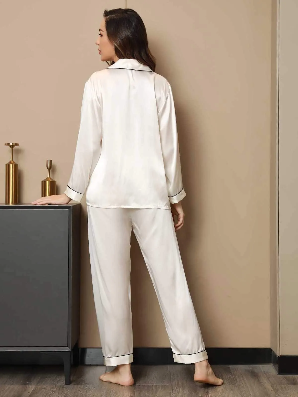 Audrina - Premium Mulberry Relaxation Woman's Pajama Set