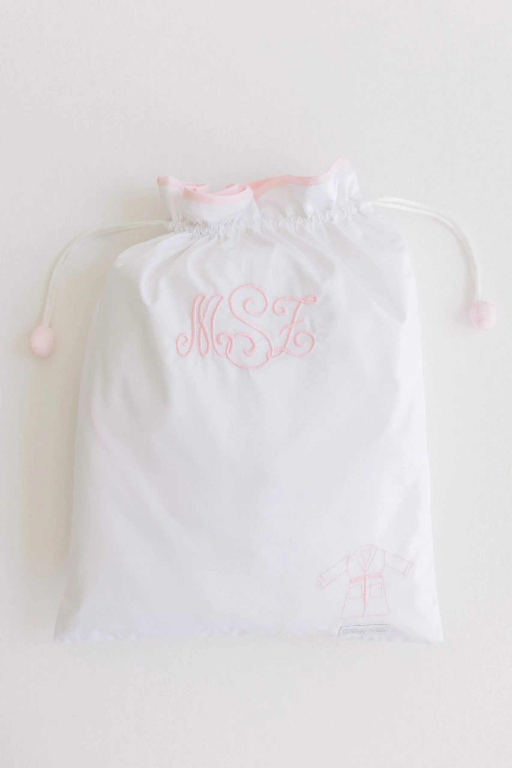 Bathrobe - Bows with Scalloped Edges