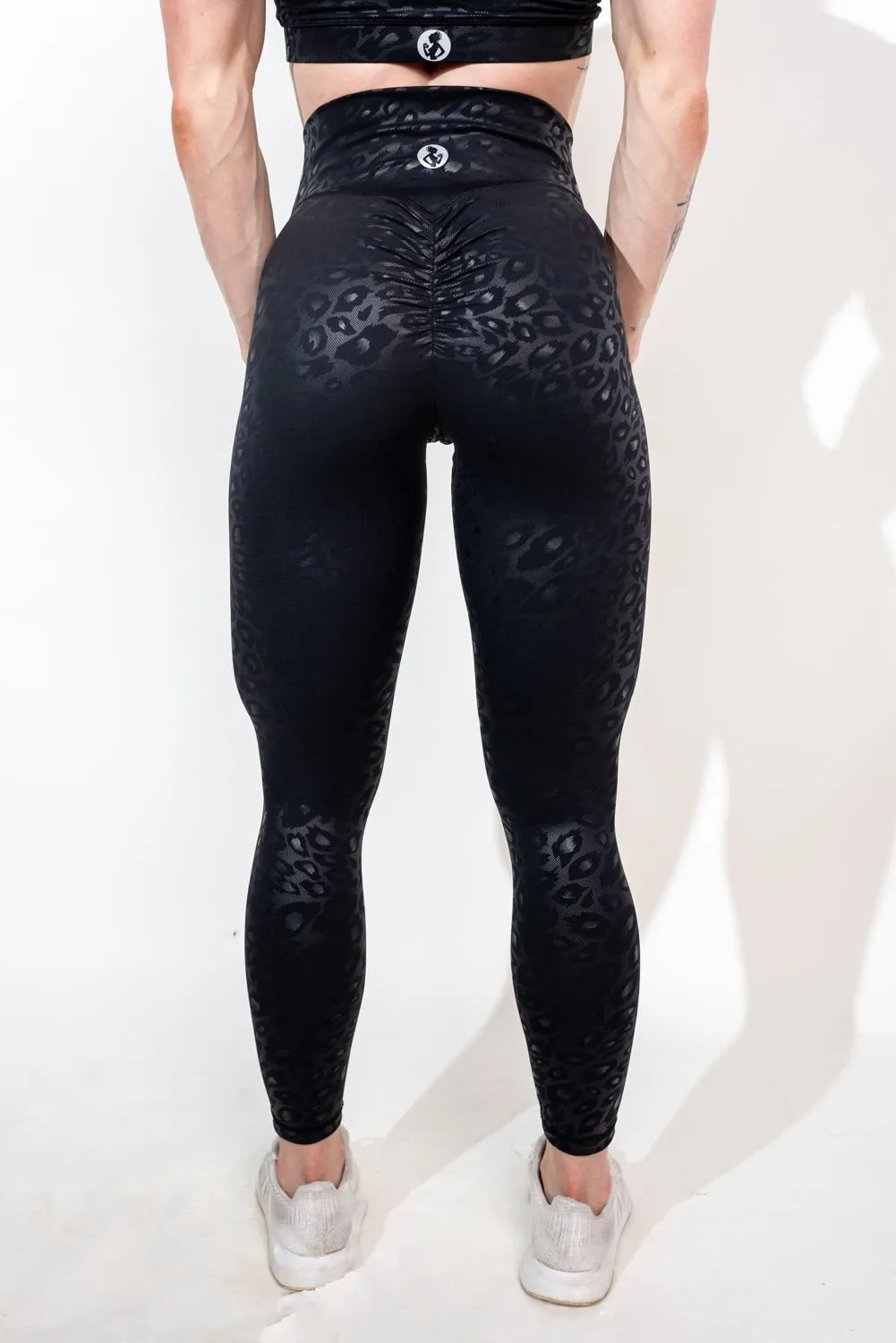 BLACK CHEETAH SCRUNCH LEGGINGS