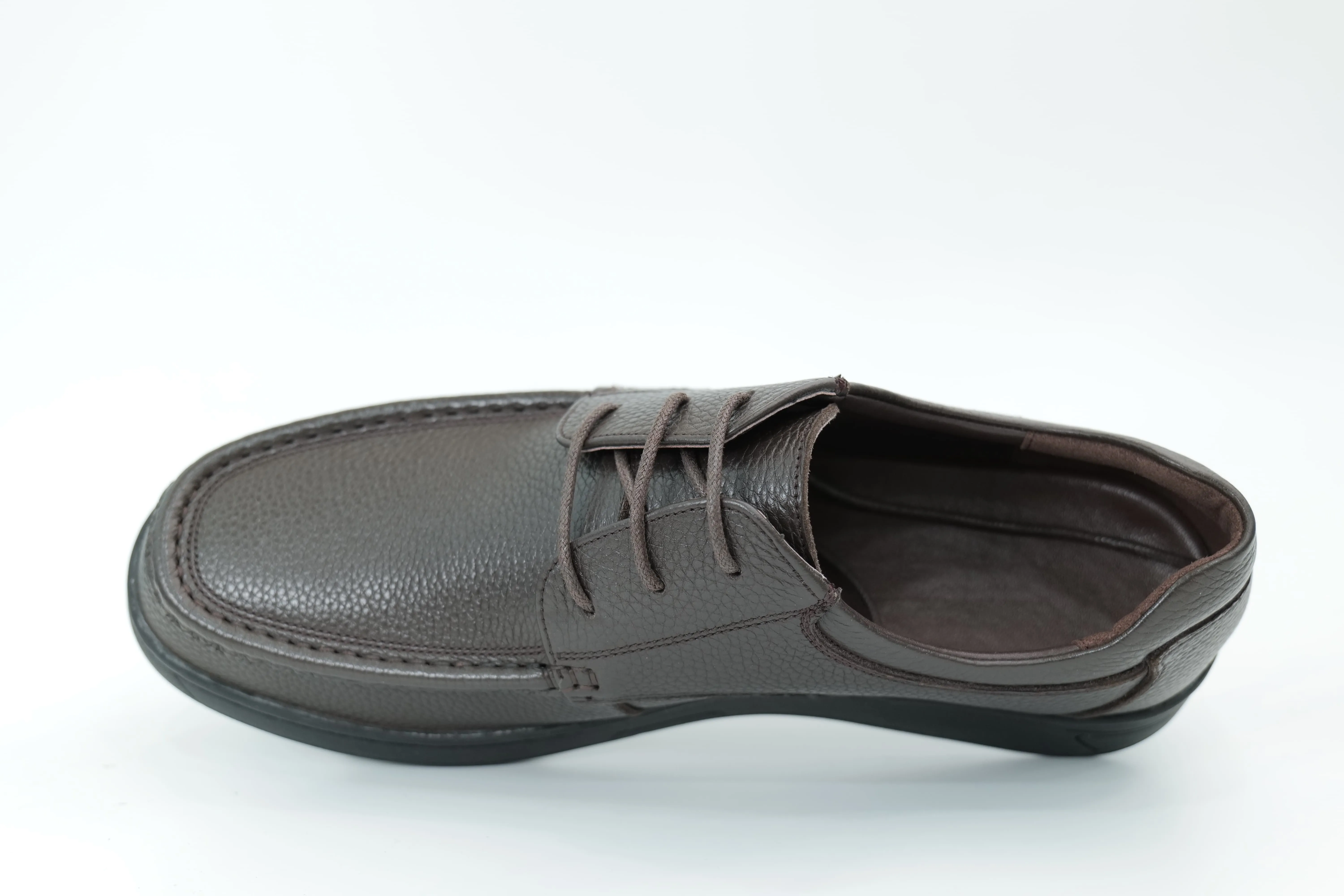 Casual shoes