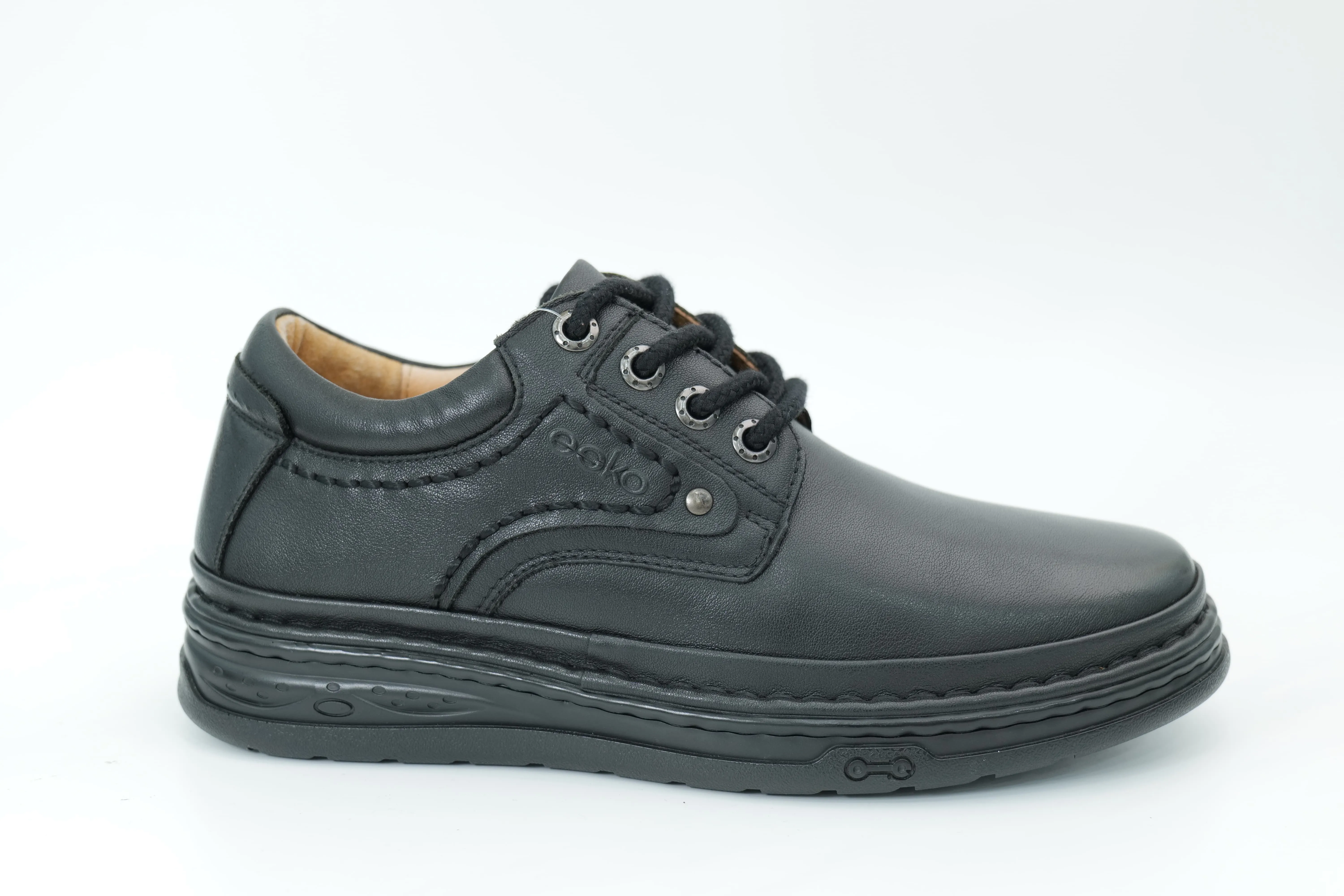 Casual shoes