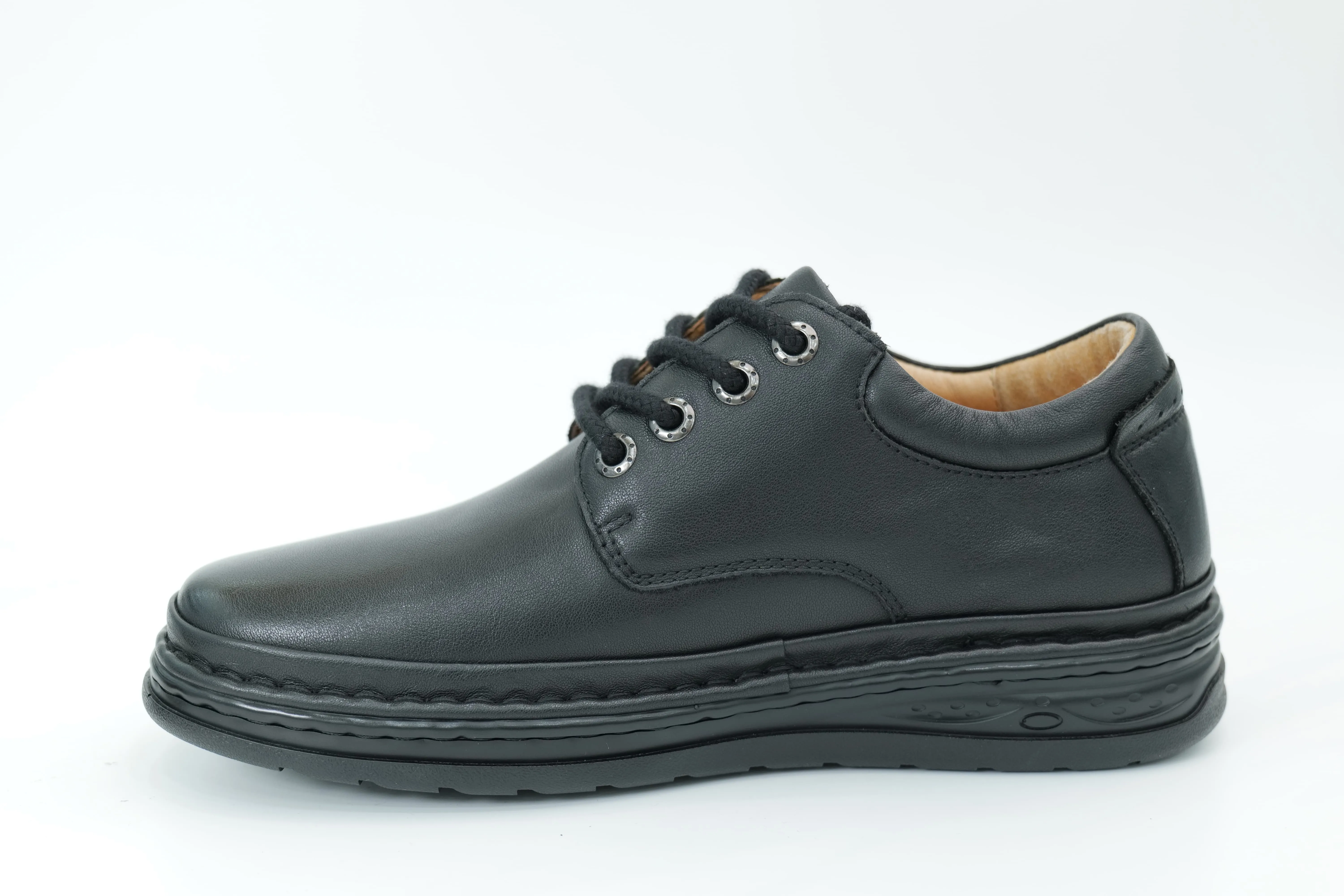 Casual shoes