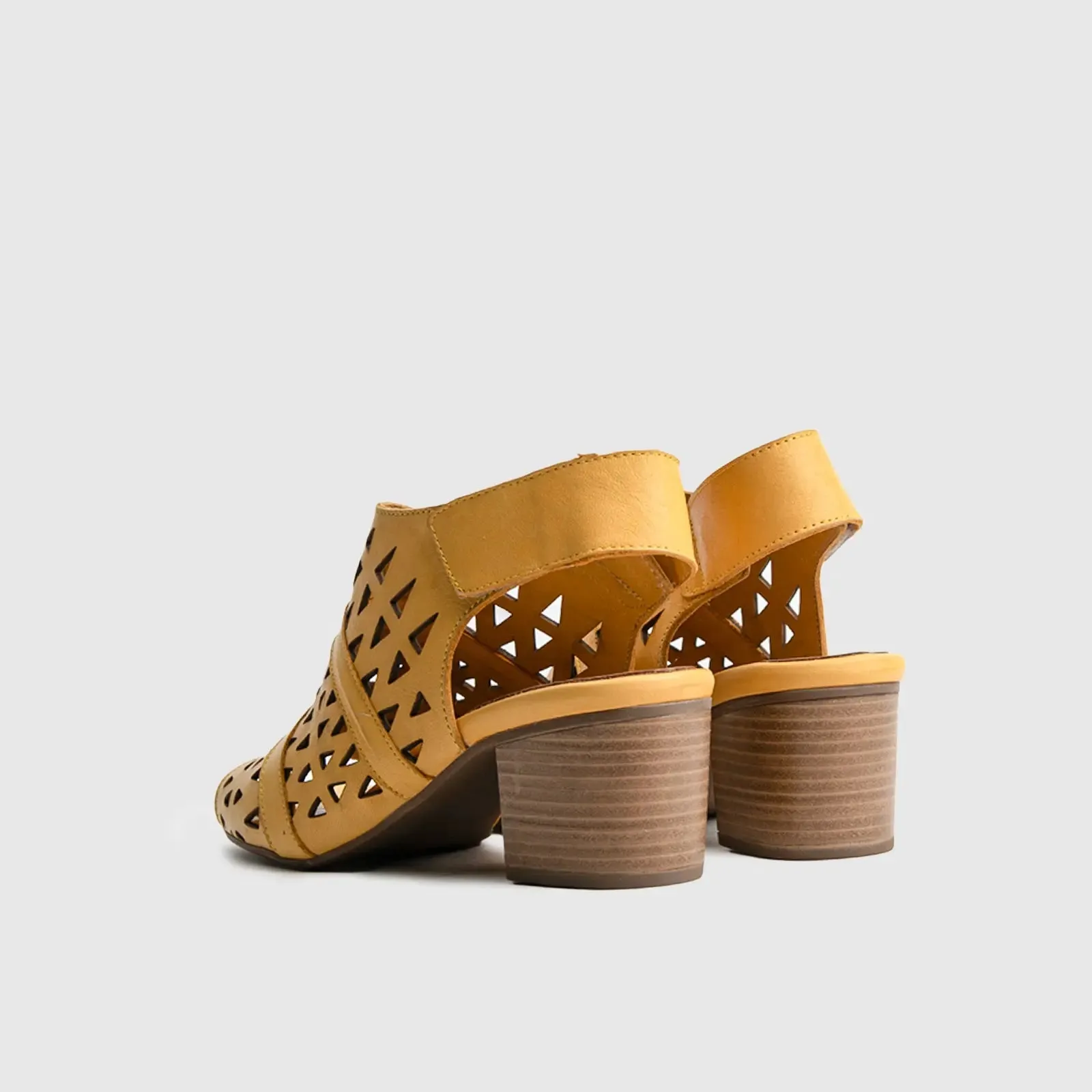 Comfort Block Heel Sandal 8433