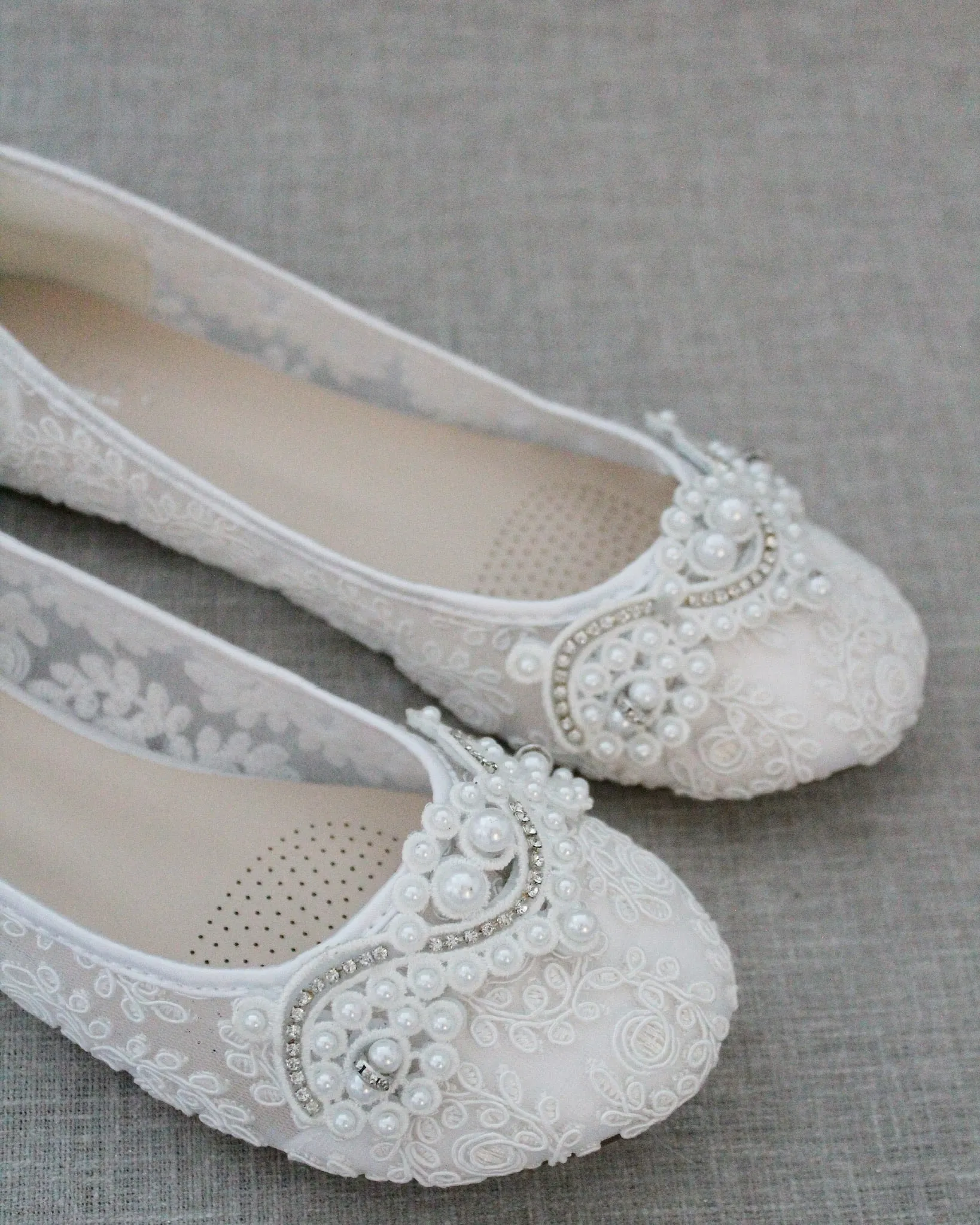 Crochet Lace Round Toe Flats with Small Pearls Applique