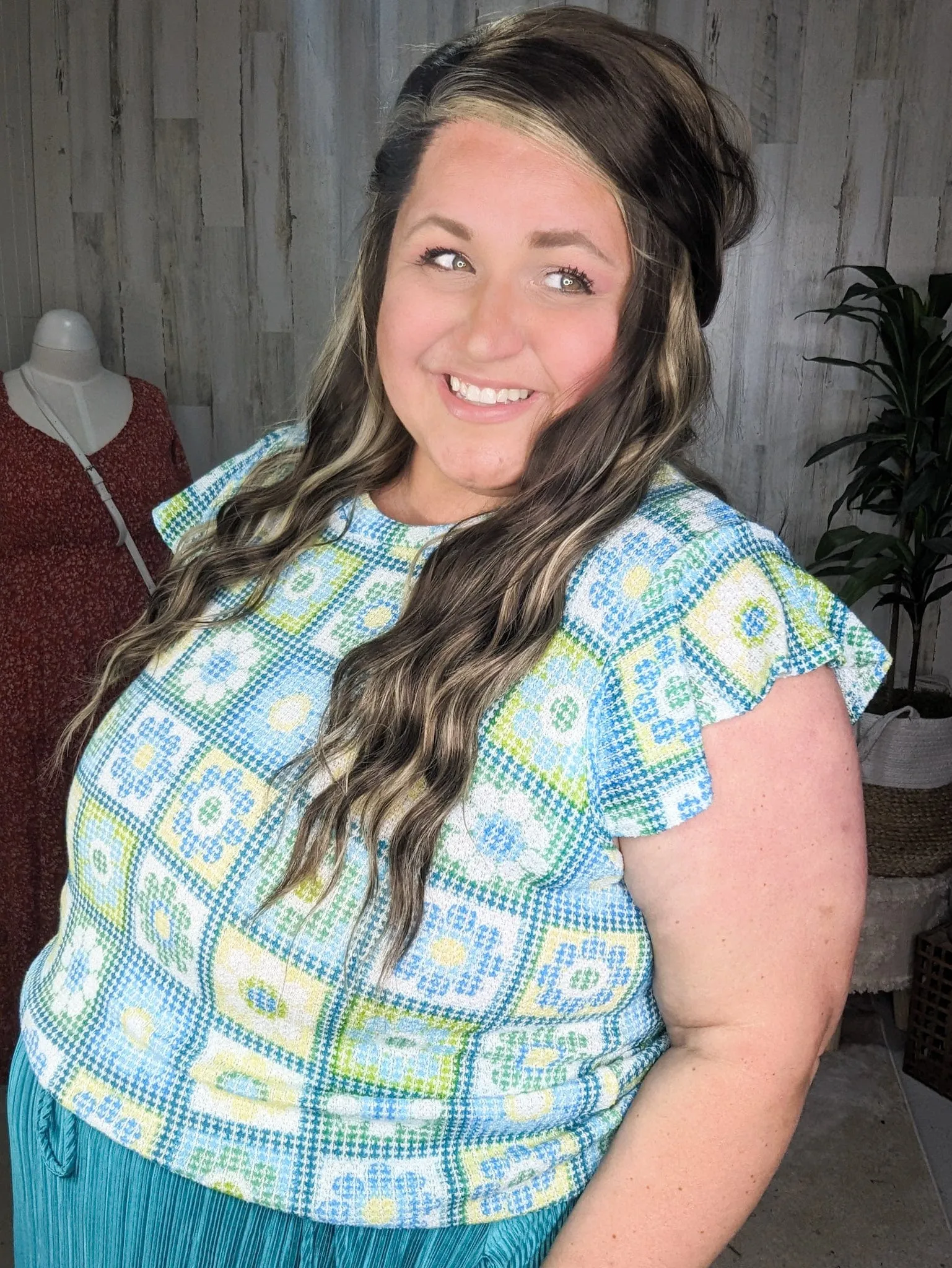 Daisy Flutter Sleeve Top in Granny Square Print (2 colors)