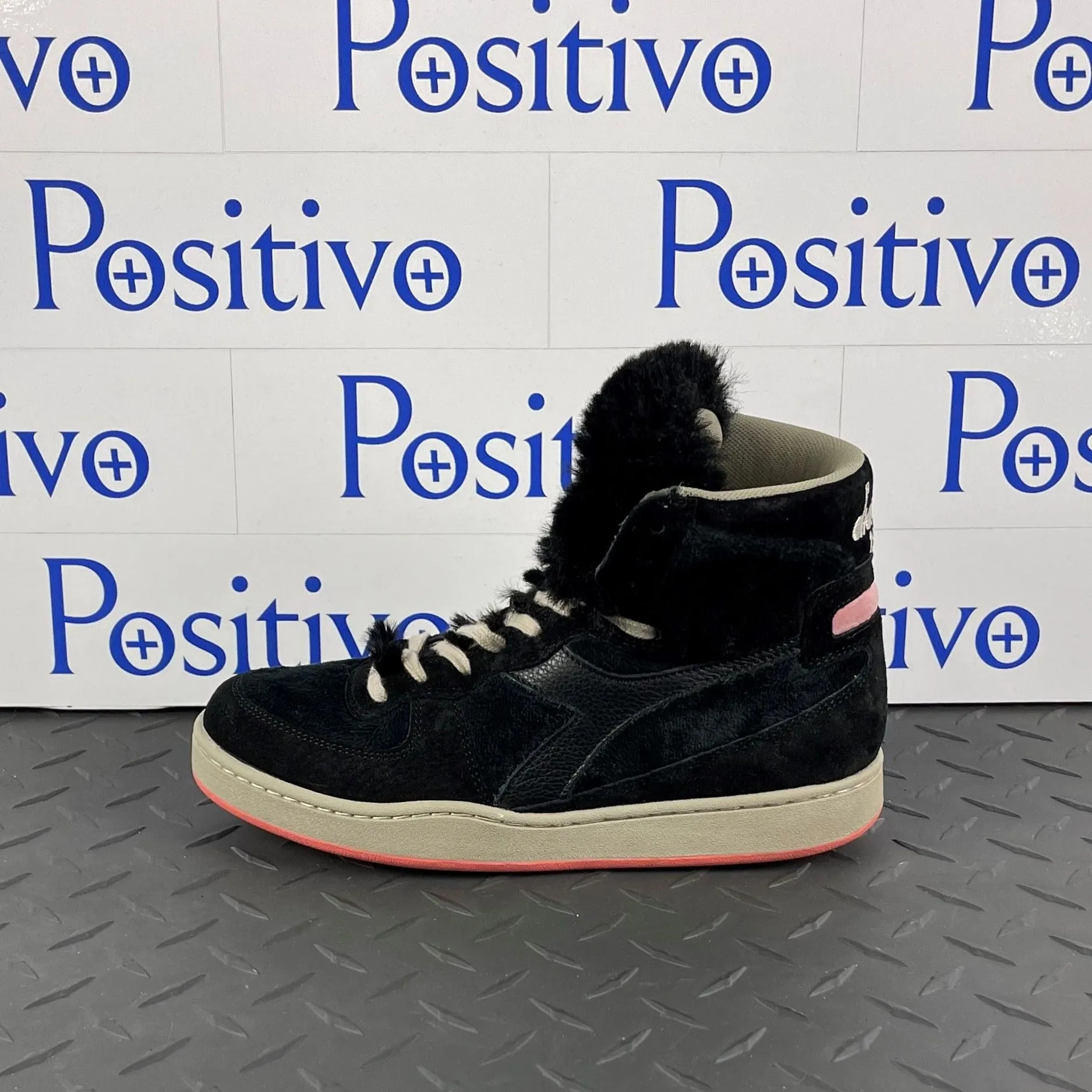 Diadora Womens Black Suede High Top Sneakers