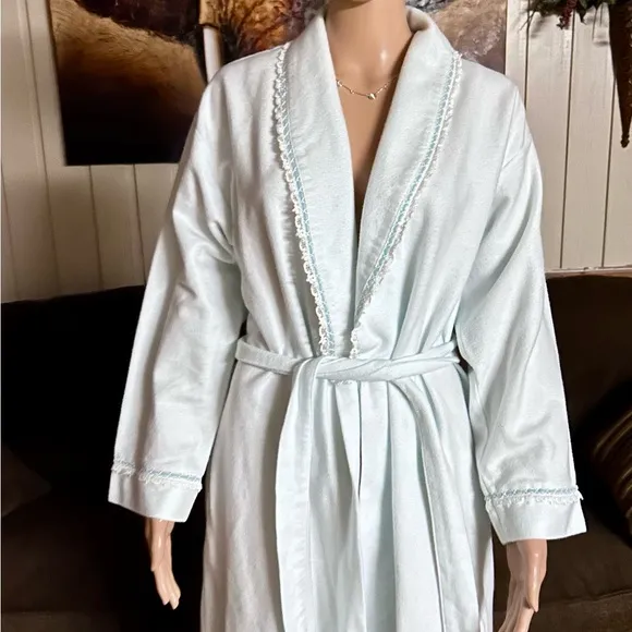 Eileen West • Small • Light Blue • Maxi • Velour • Floral Lace • Robe