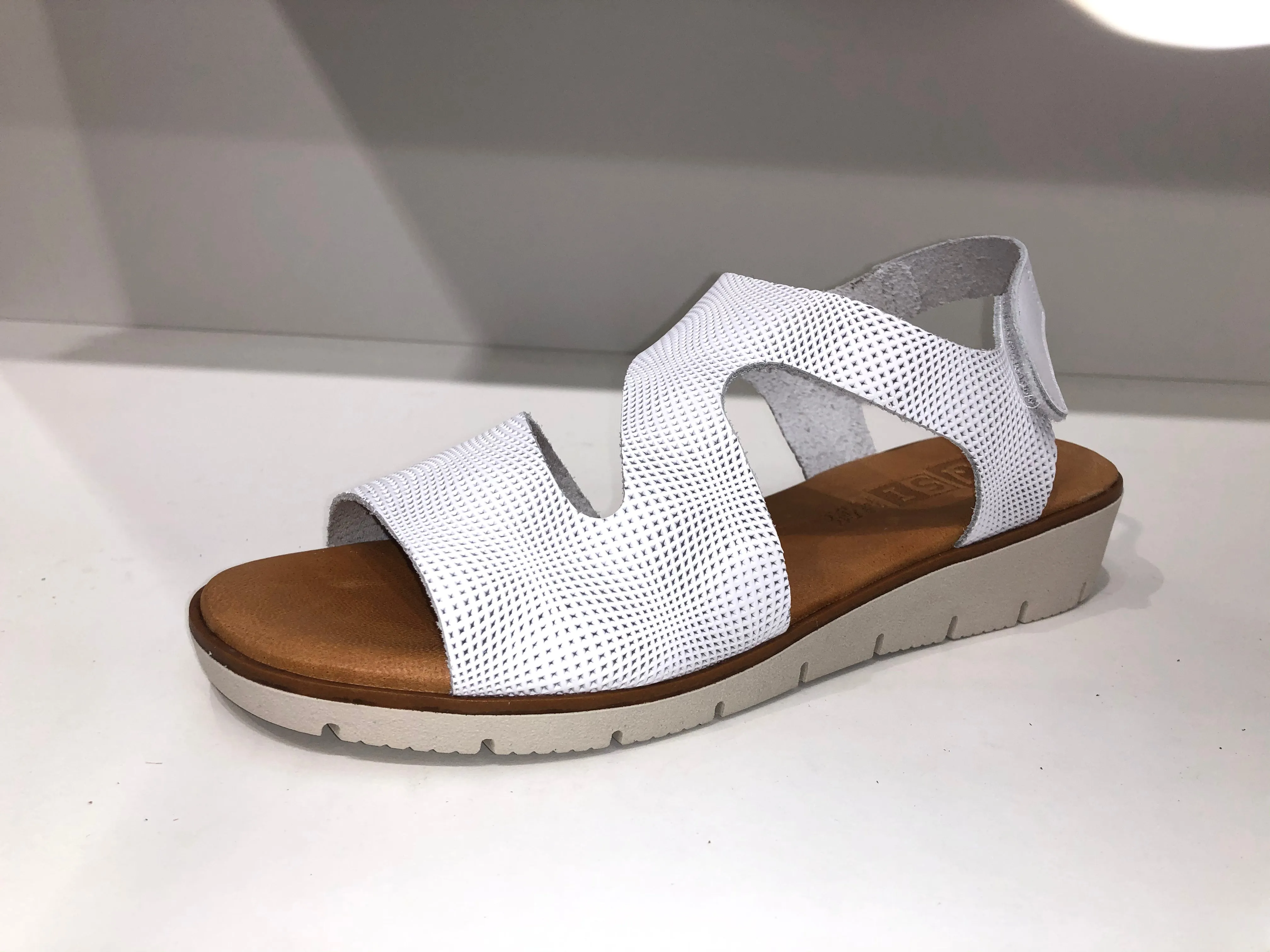 EMBOLDEN WHITE