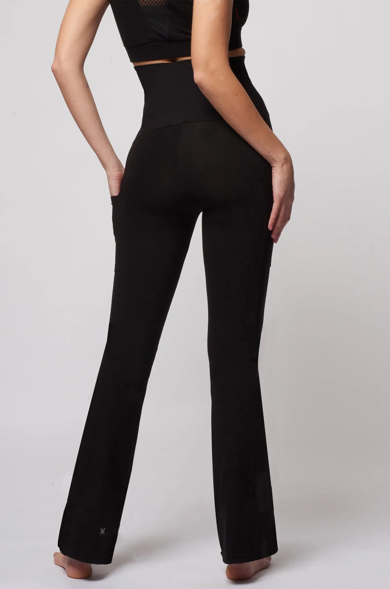 Extra Strong Compression Bootcut with High Waisted Tummy Control and Pockets Black