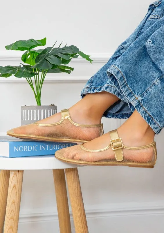 FASHION AND COMFORTABLE FLATS
