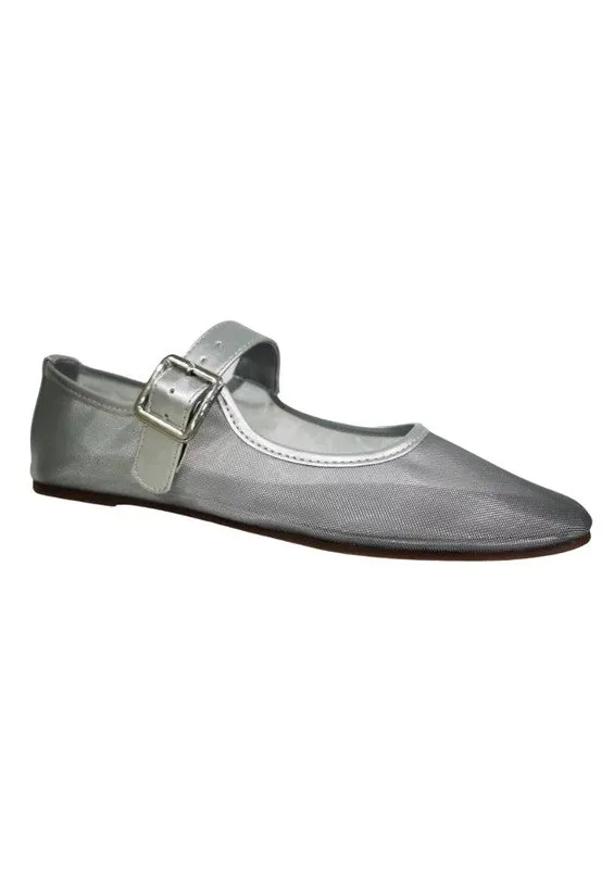 FASHION AND COMFORTABLE FLATS