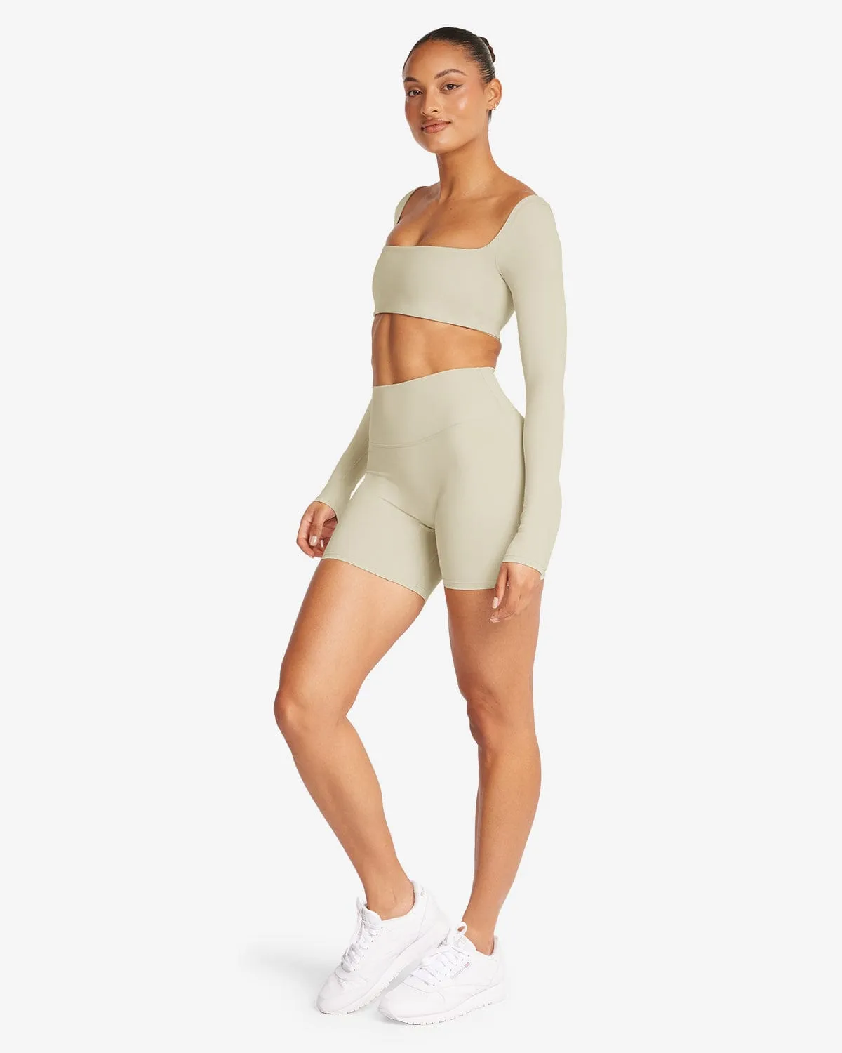 Freedom Scrunch Shorts 6" | Chai