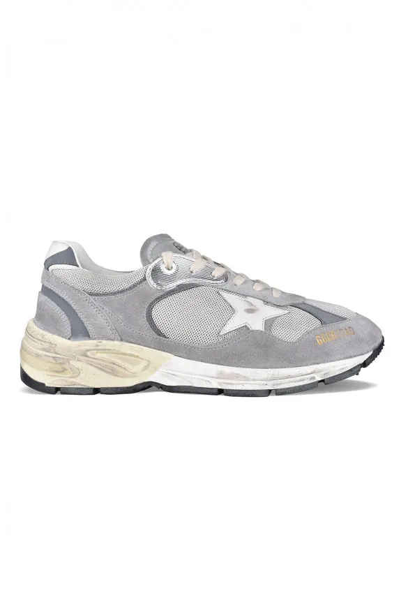 Golden Goose Deluxe Märke som kör pappa sneakers