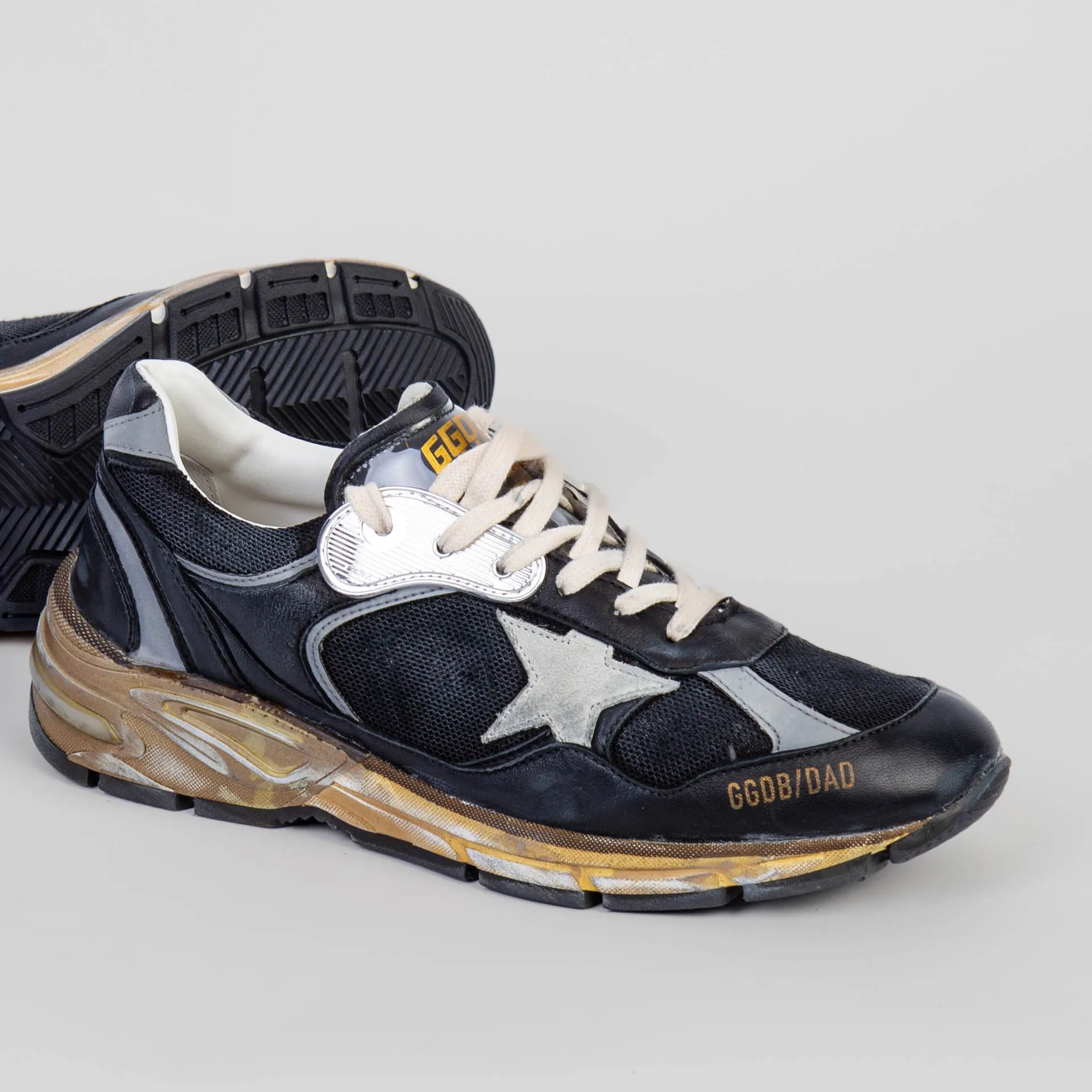 GOLDEN GOOSE SNEAKERS RUNNING DAD GMF00199.F003270 90282 NERO
