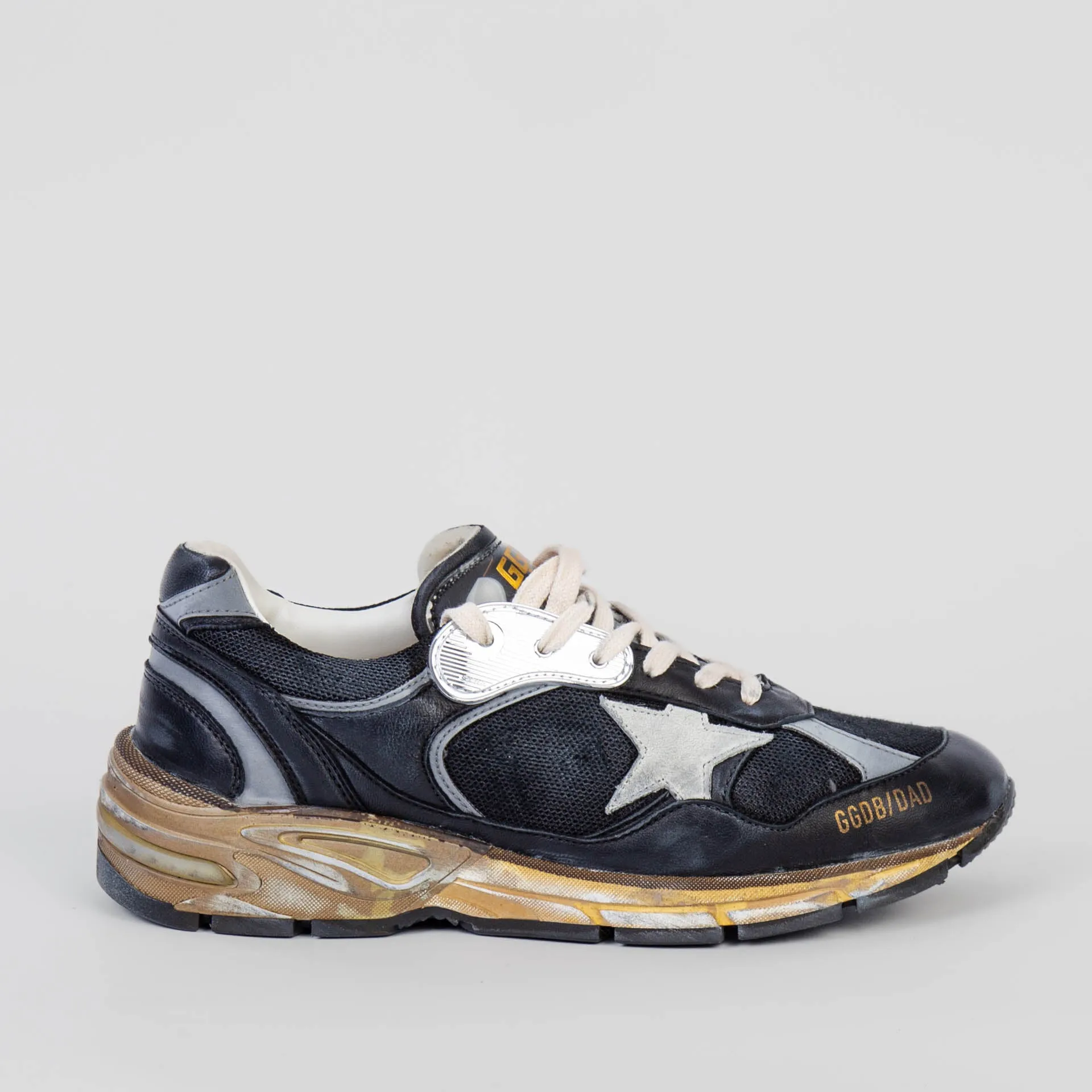 GOLDEN GOOSE SNEAKERS RUNNING DAD GMF00199.F003270 90282 NERO