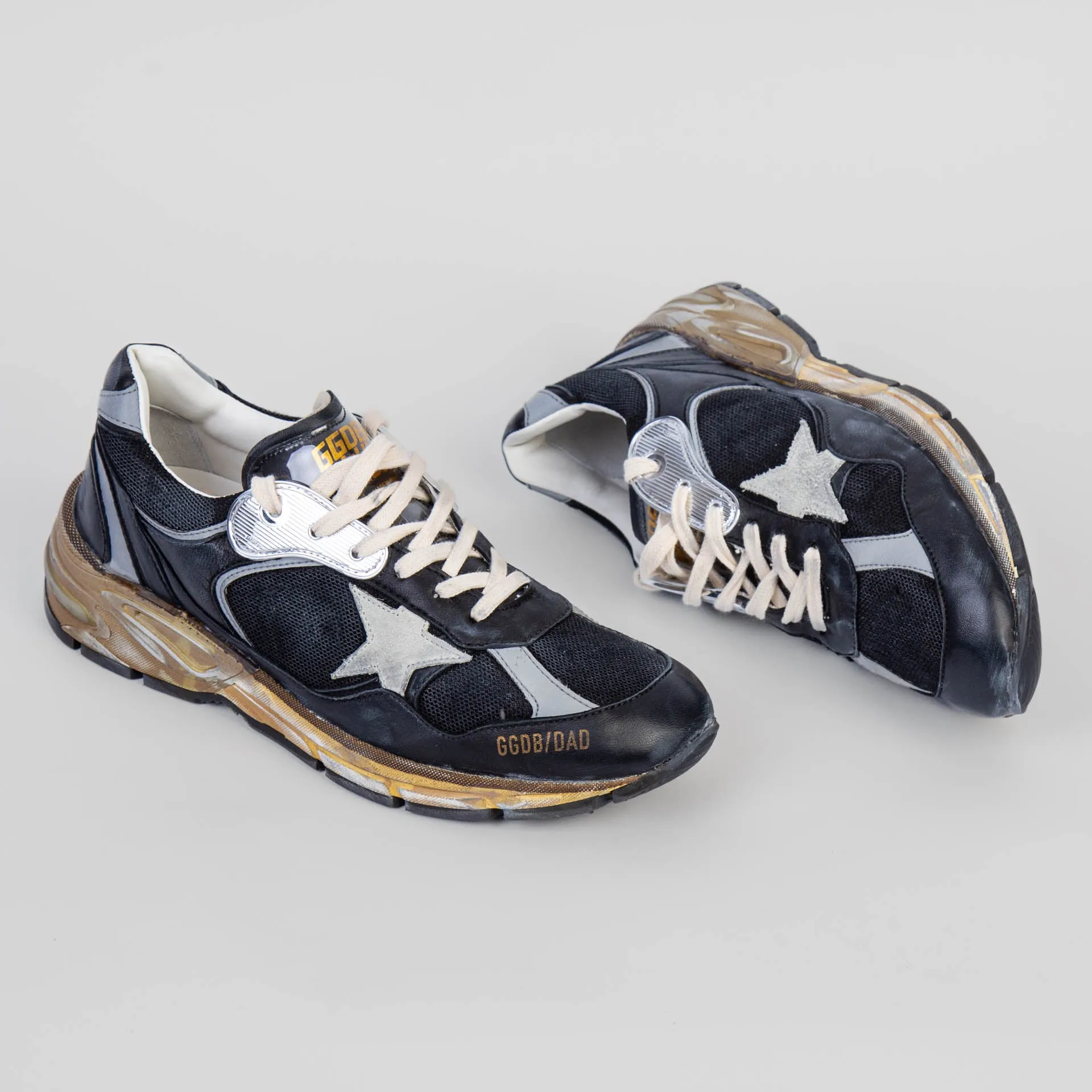 GOLDEN GOOSE SNEAKERS RUNNING DAD GMF00199.F003270 90282 NERO