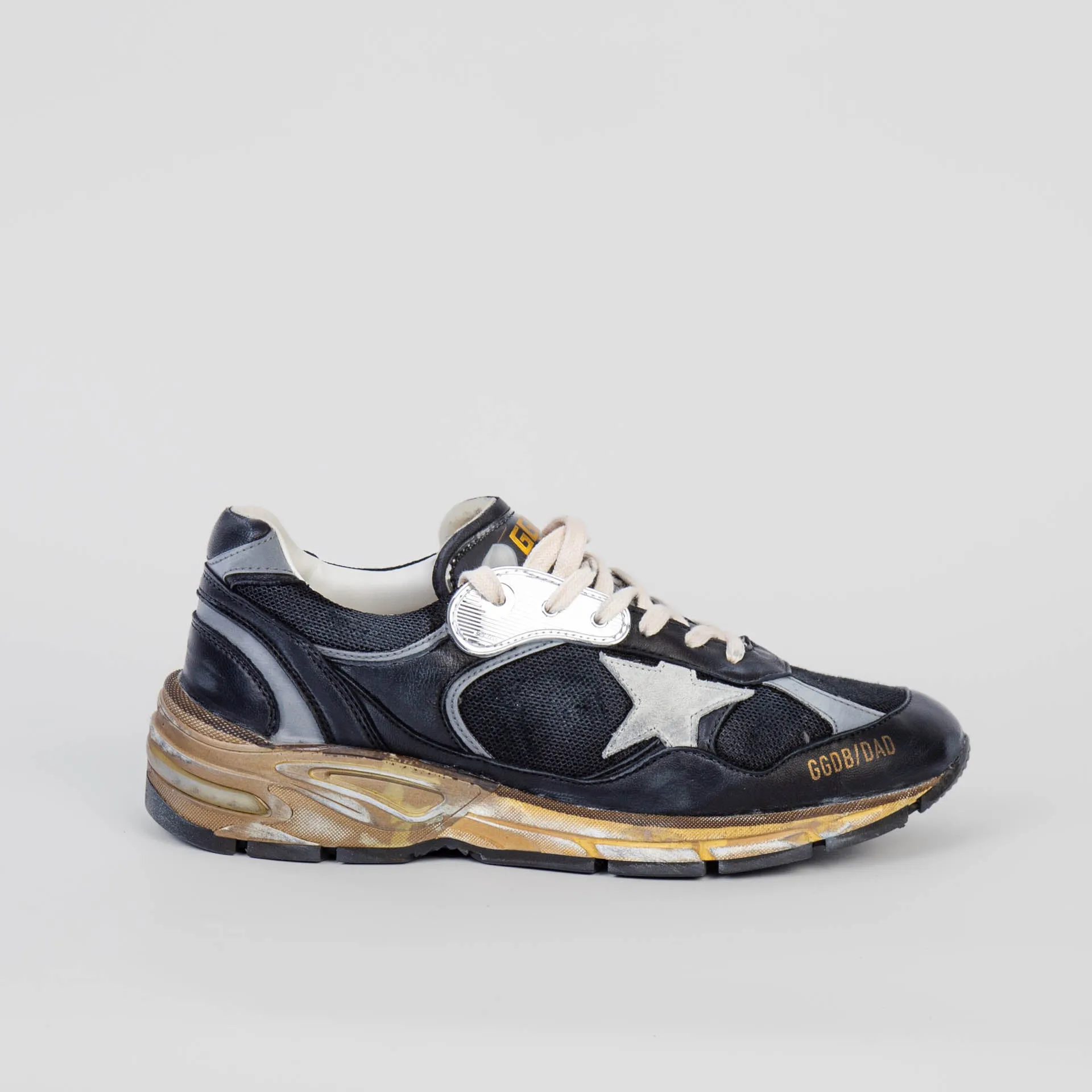 GOLDEN GOOSE SNEAKERS RUNNING DAD GMF00199.F003270 90282 NERO