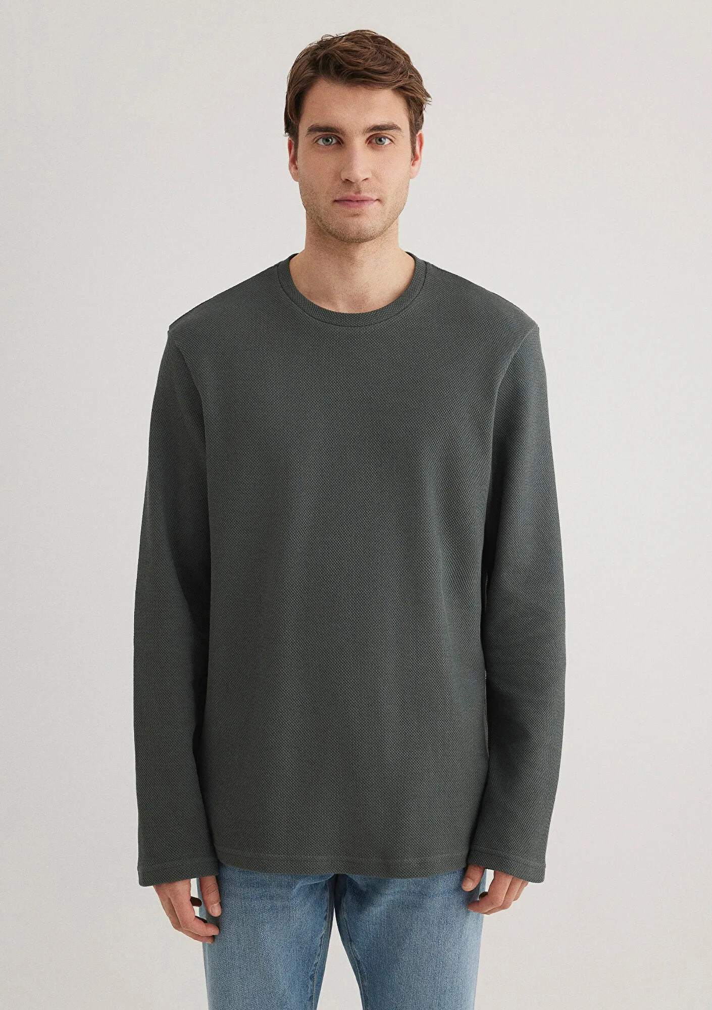 Grey Basic Sweatshirt