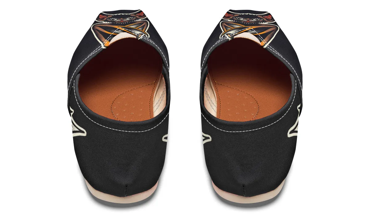Hanging Bats Casual Shoes