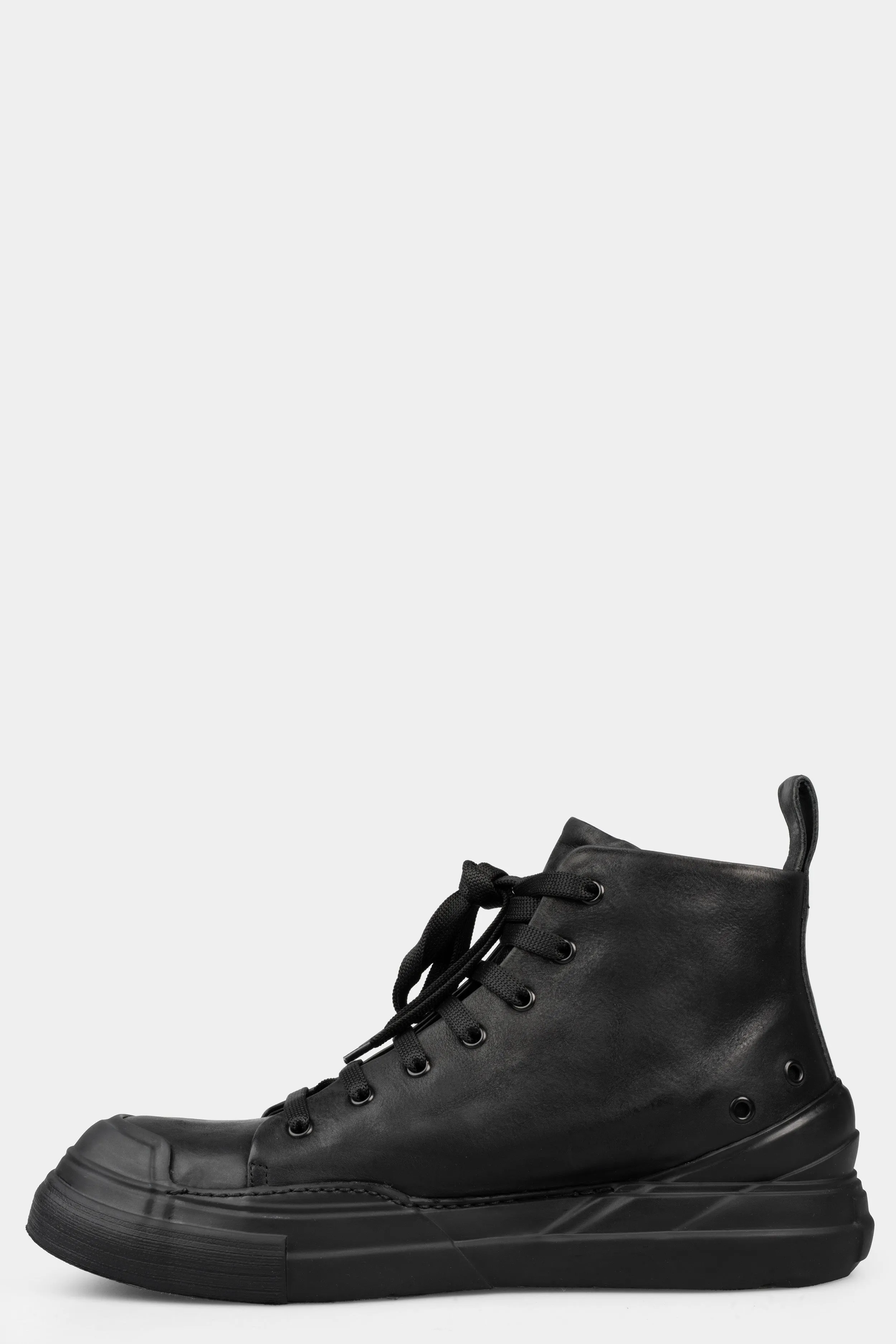 High top laced leather sneakers