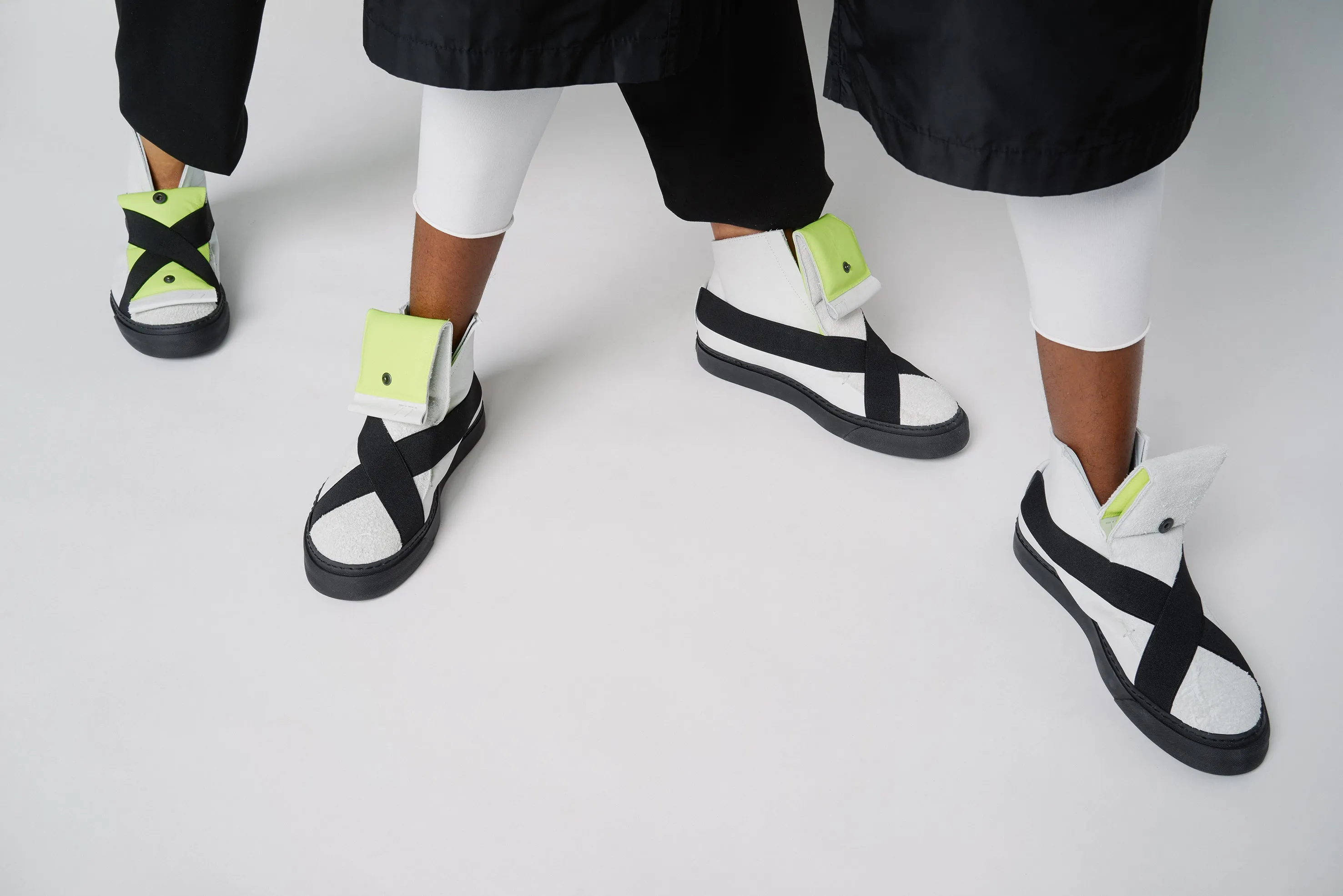 K6 / NEON WHITE / UNISEX LEATHER SNEAKER