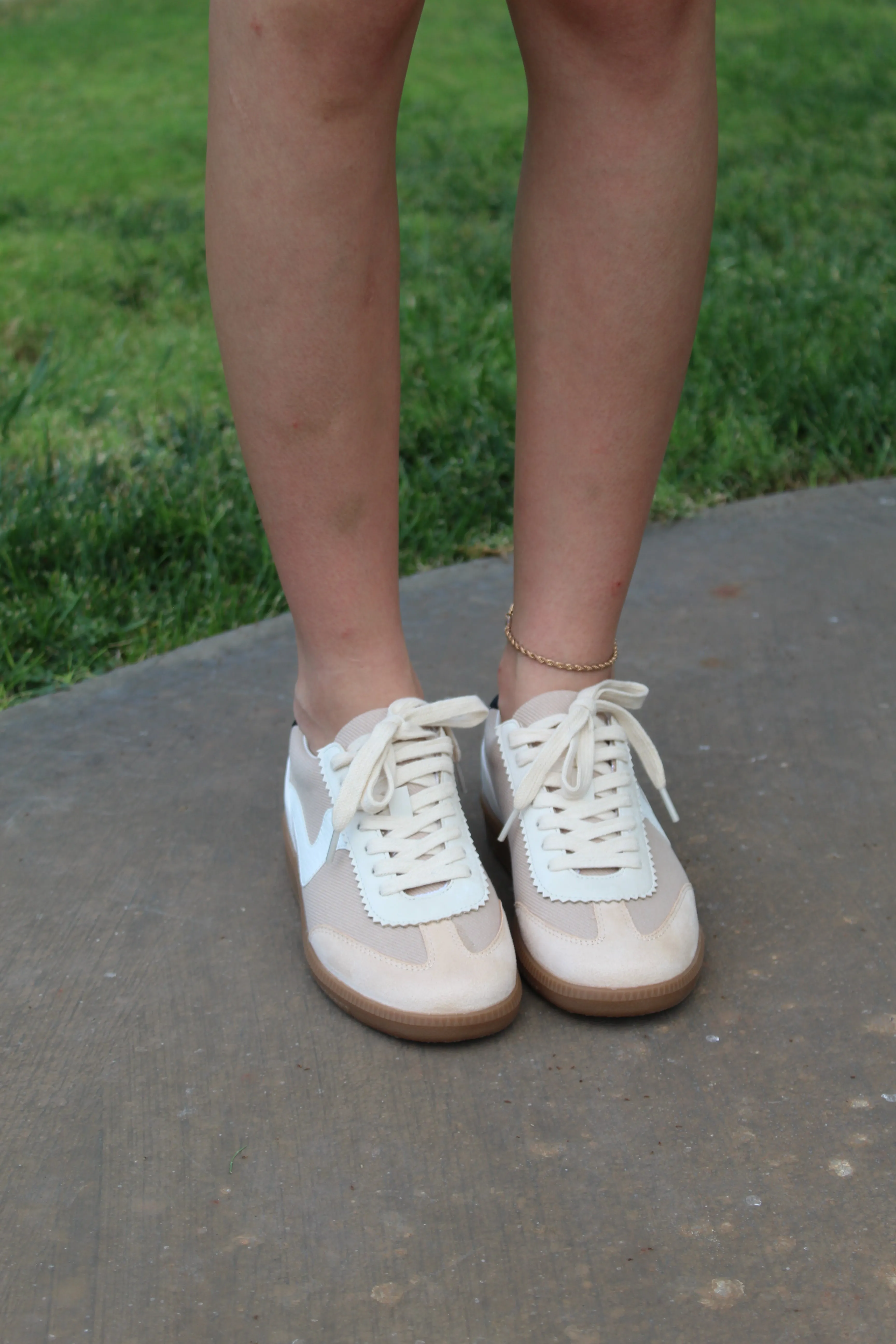 Kyla Low Top Sneakers