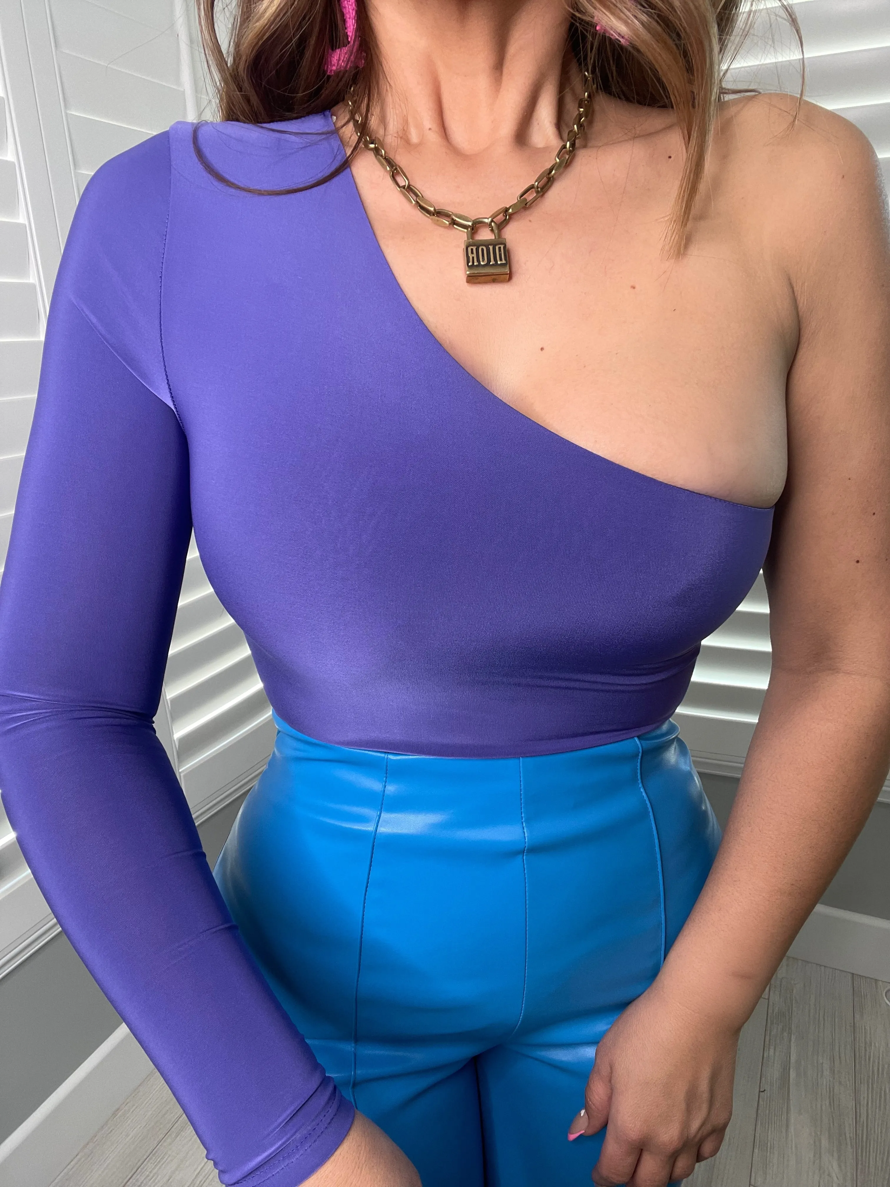 Loreth one shoulder bodysuit