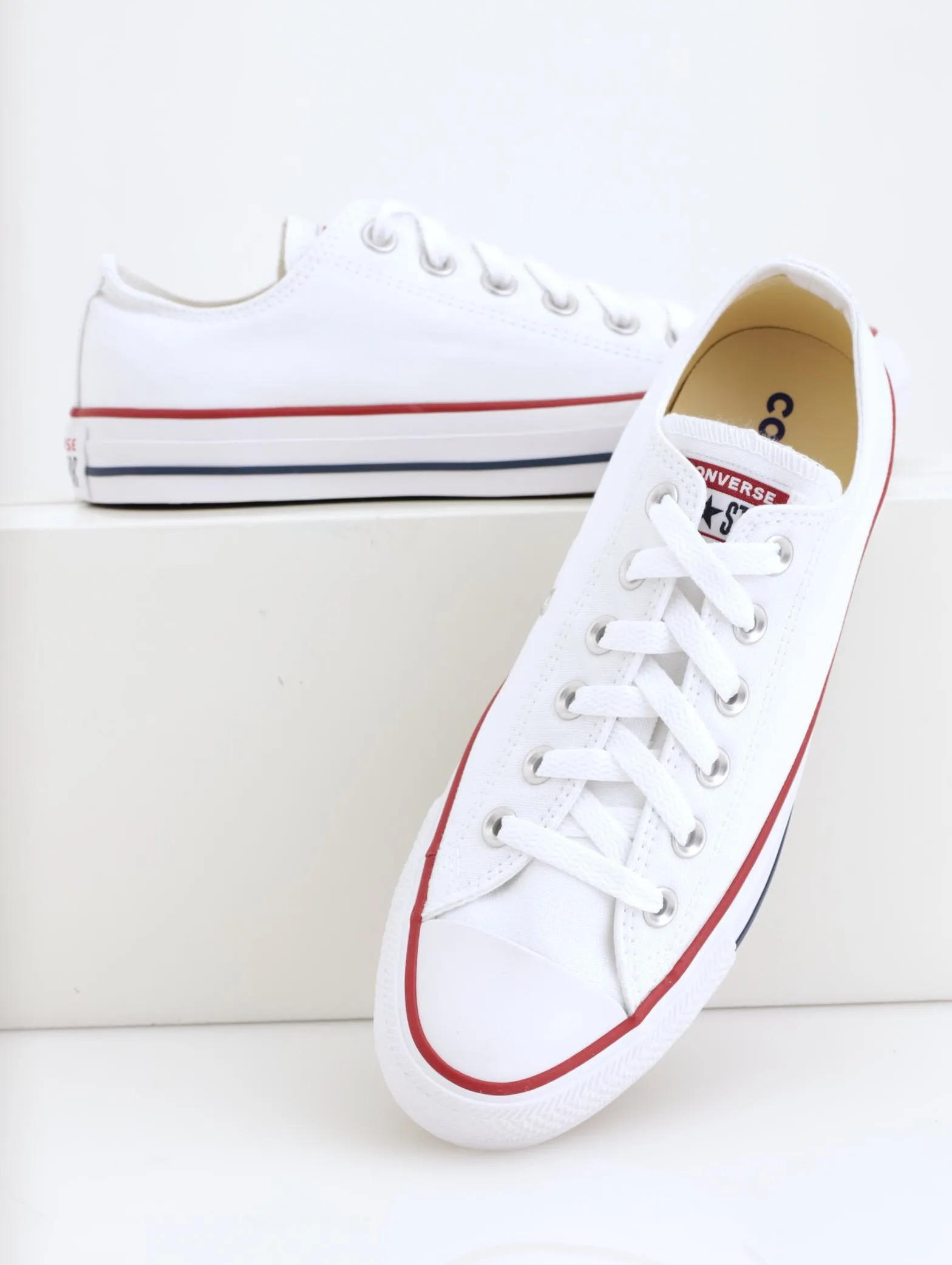 Low Top Sneaker - White