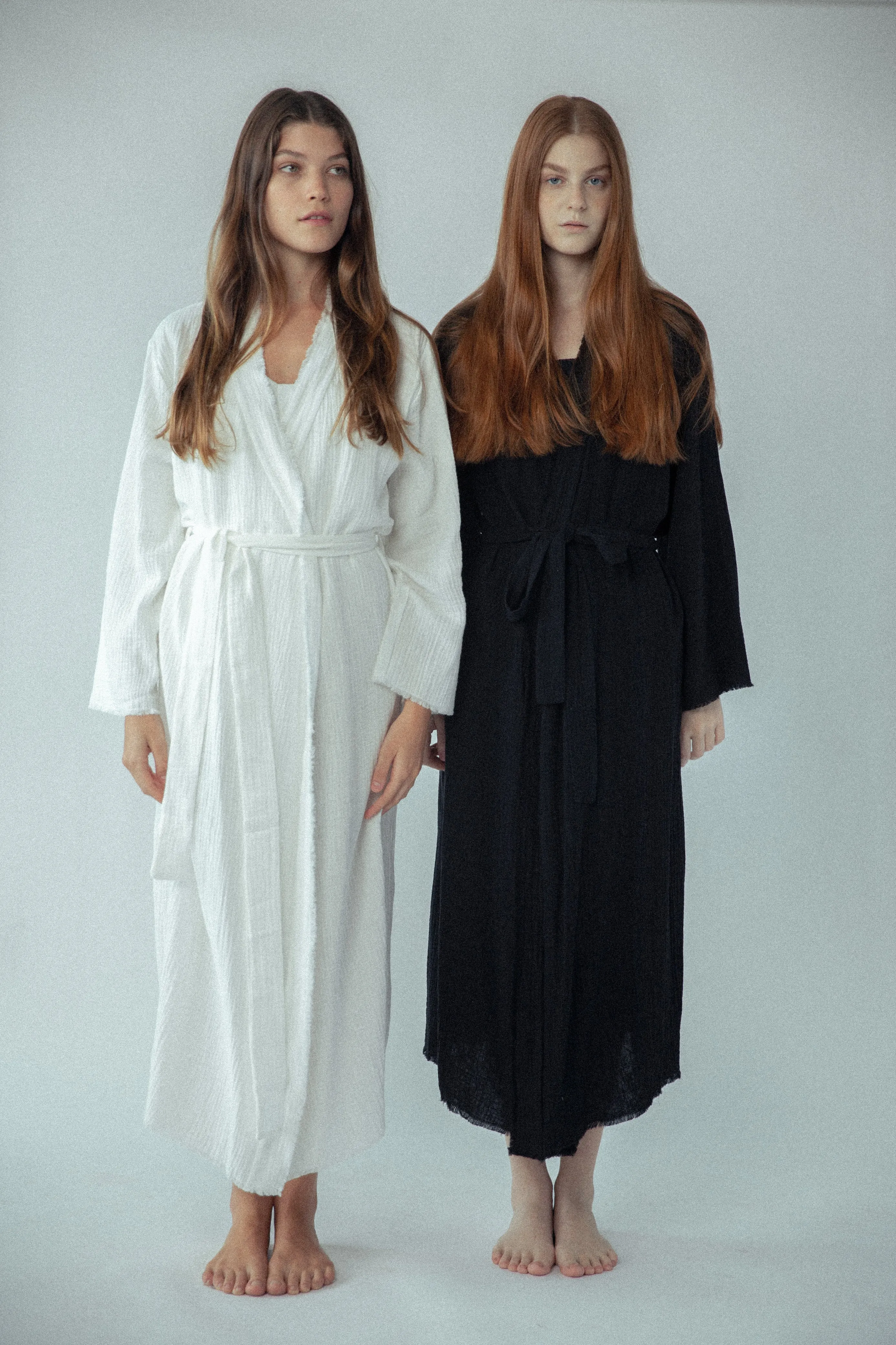 MARIA ROBE