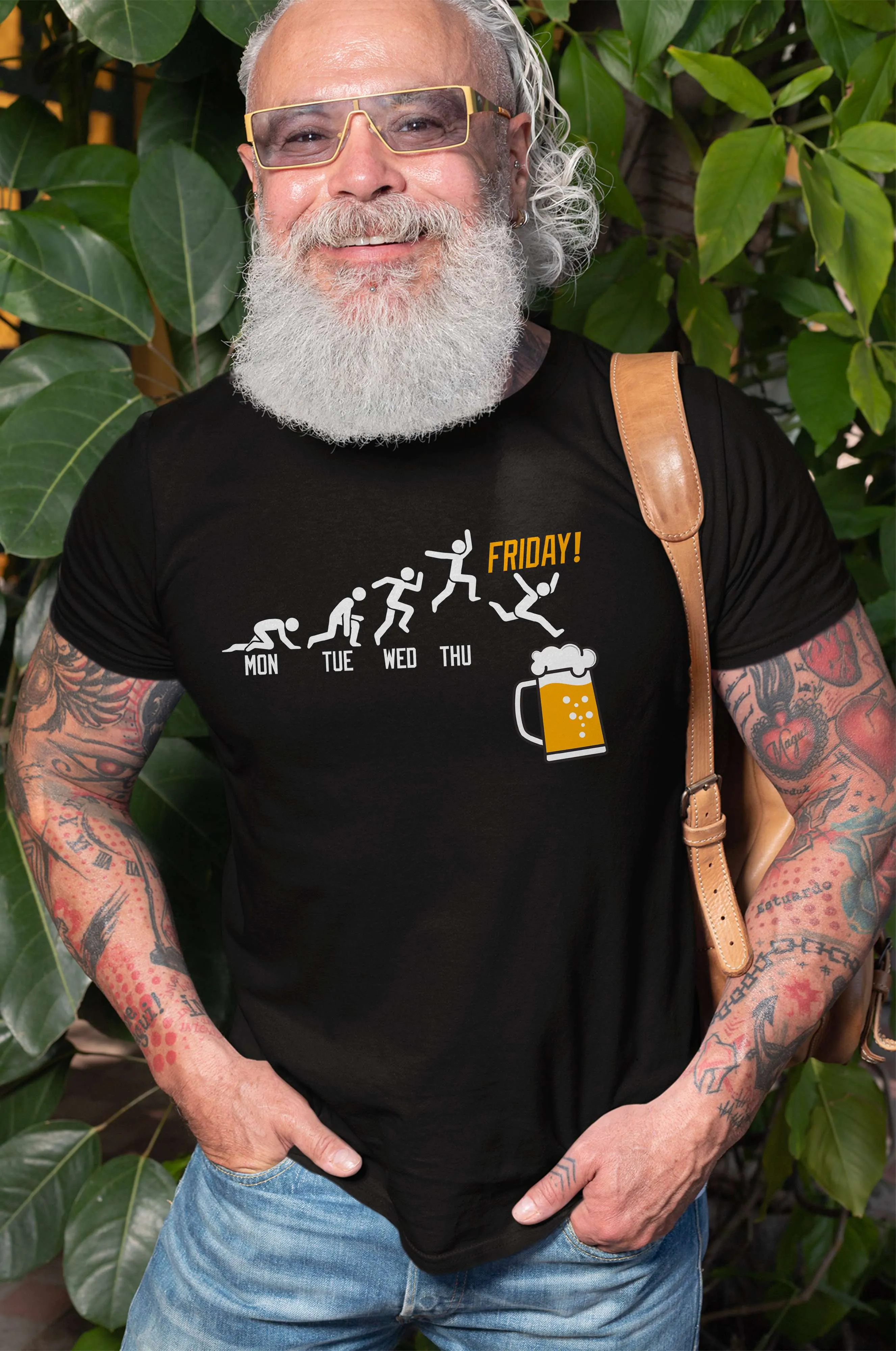Men's Funny Drinking pub T-shirt Weekend days Friday bar beer pub St. Patrick's day Tee shirt