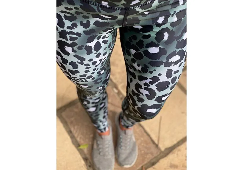 Mirrored Leopard Leggings with pockets
