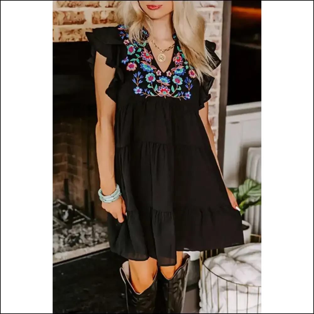 Needful Things: Black Floral Embroidered Dress – Prepare for Compliments ! 😈🌸