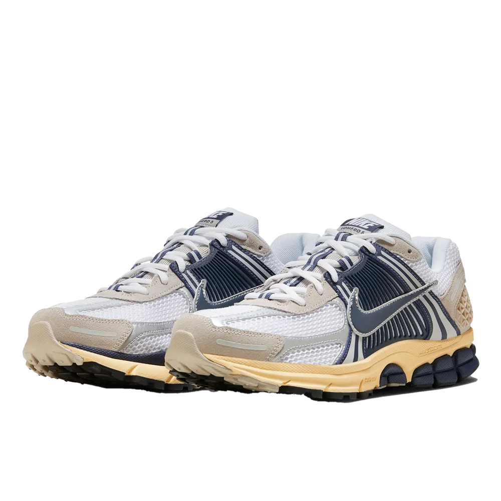 Nike Zoom Vomero 5 Men's Shoes