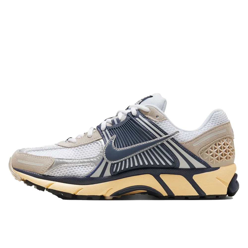 Nike Zoom Vomero 5 Men's Shoes