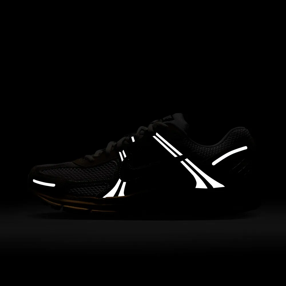 Nike Zoom Vomero 5 Men's Shoes