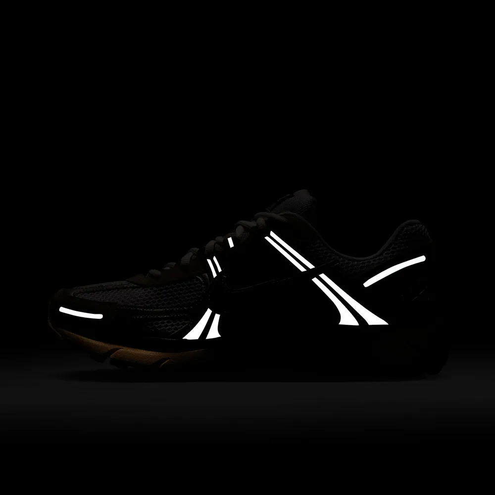 Nike Zoom Vomero 5 Men's Shoes