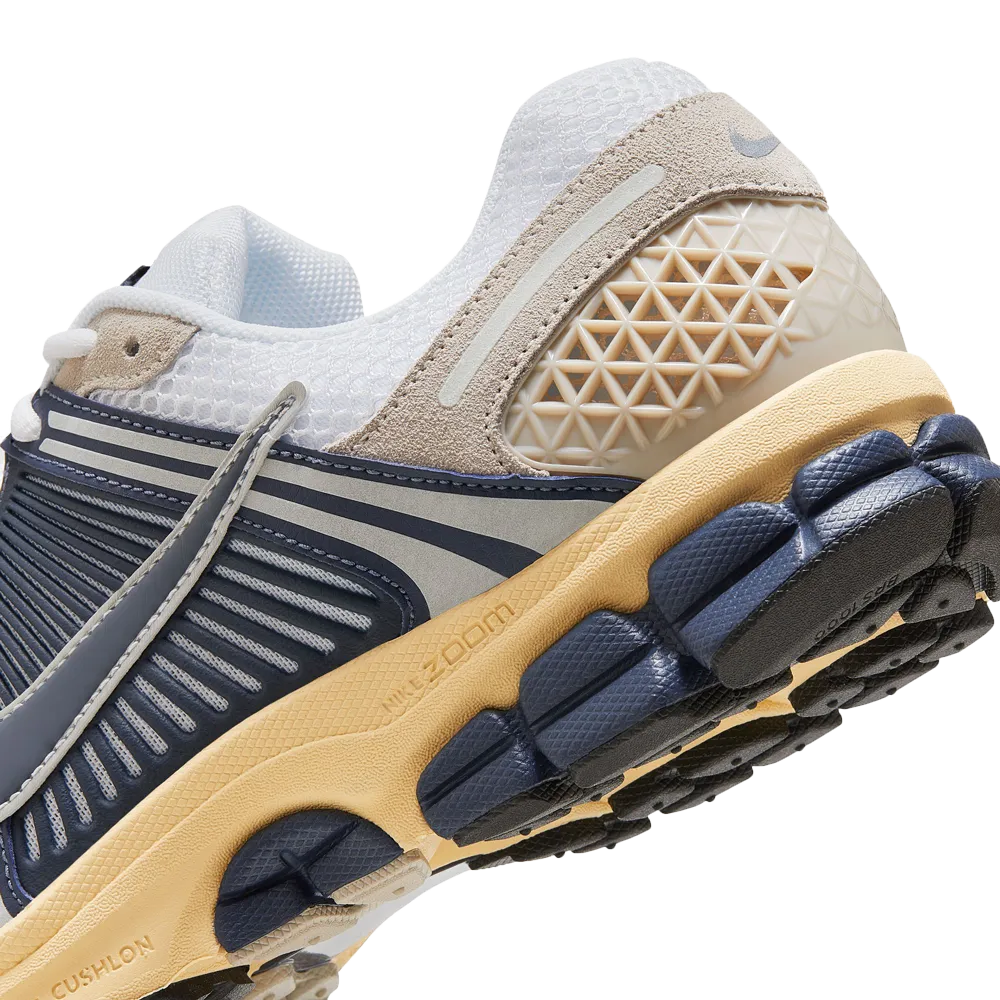 Nike Zoom Vomero 5 Men's Shoes