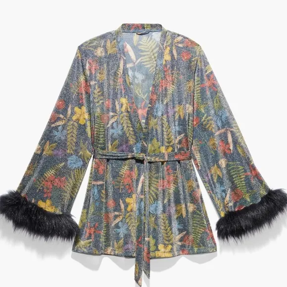NWT, Savage X Fenty Sleepwear, Trophy Wife Robe, Island Print, M/L