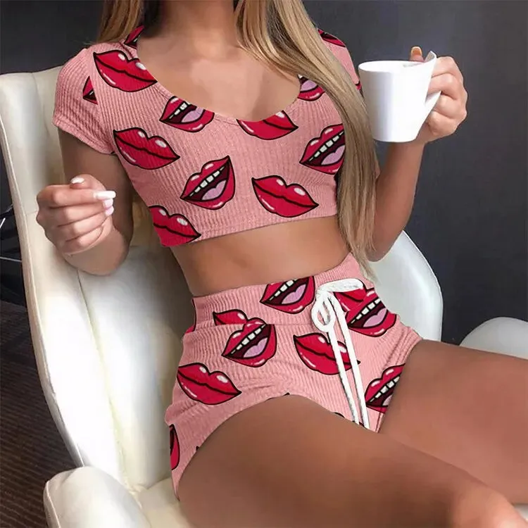 Obsidian Phoenix Women’s Lips Print Pajama Set