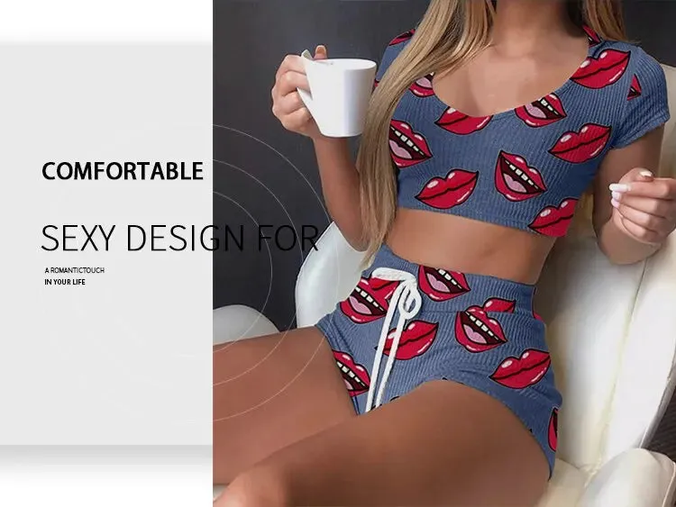Obsidian Phoenix Women’s Lips Print Pajama Set