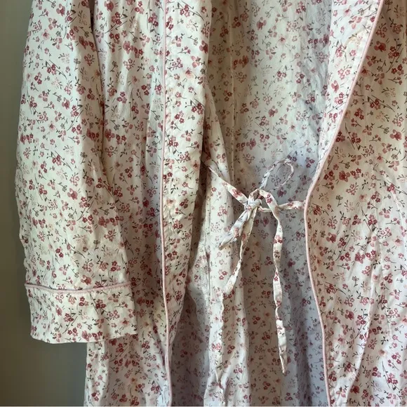 Petite Plume Twill Cotton Robe in Dorset Floral Pink Bathrobe
