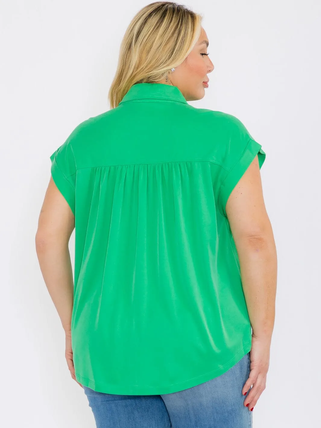 PLUS SIZE SHORT BUTTON UP BLOUSE TOP